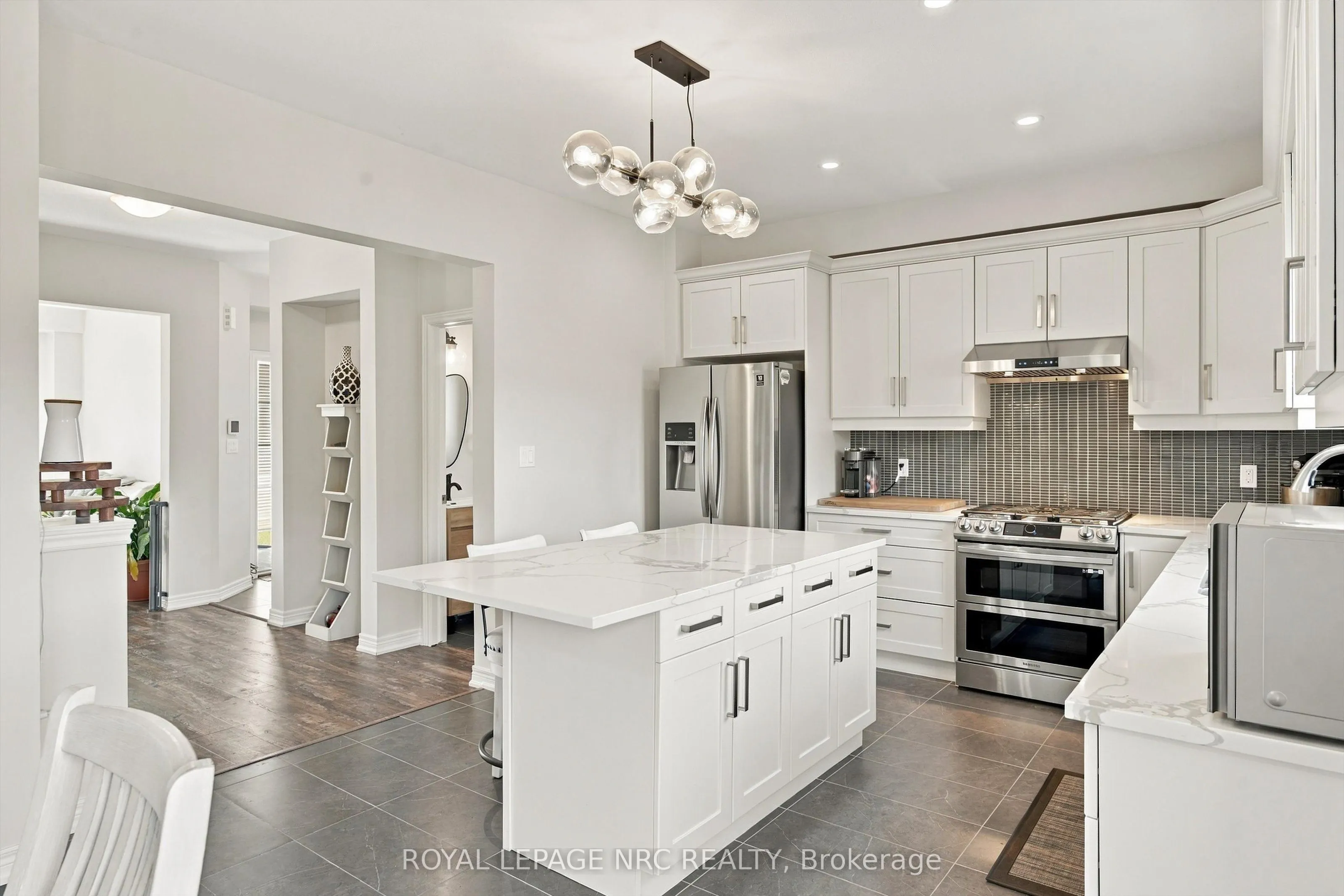 3606 Carolinia Court