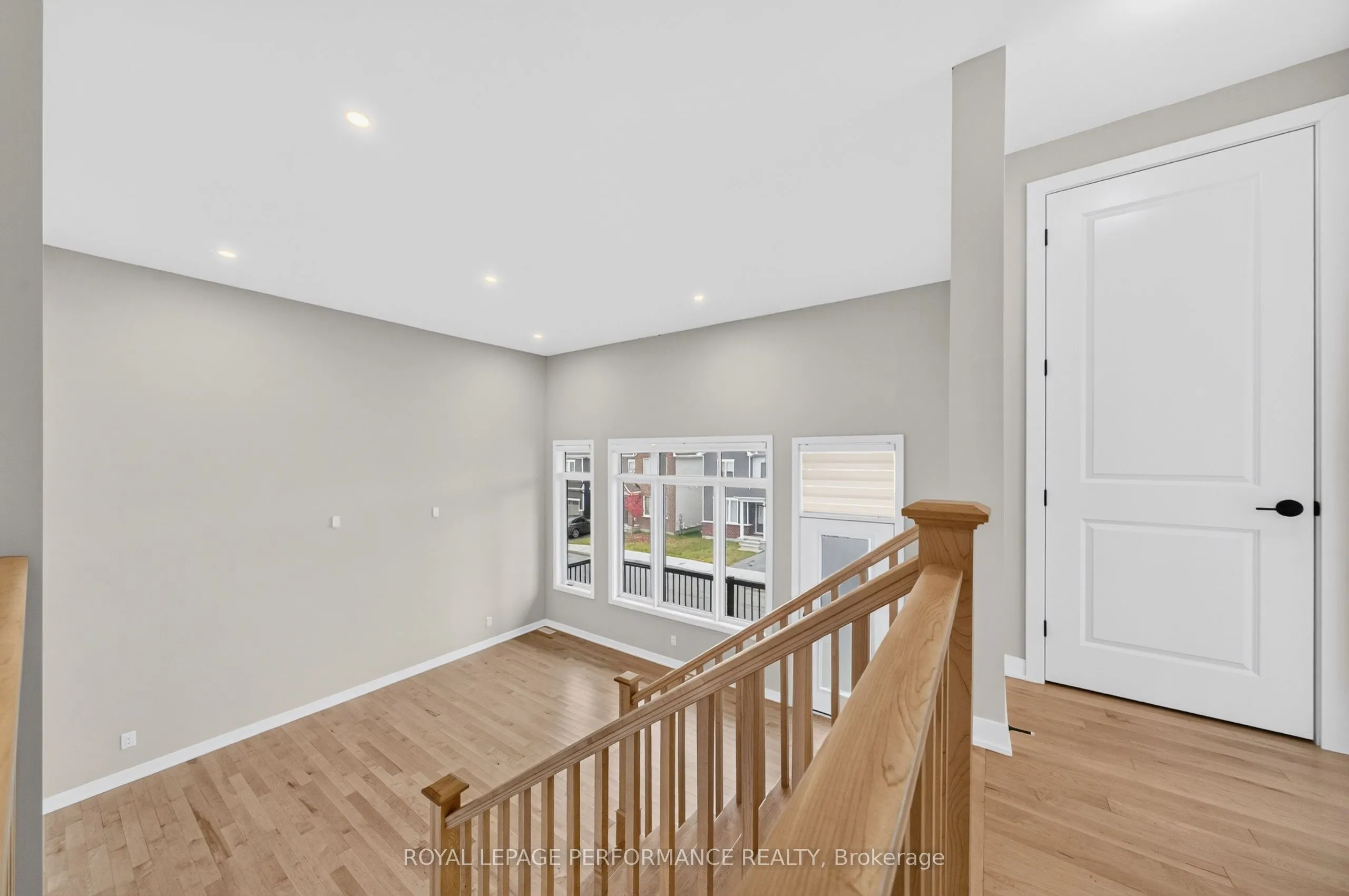 732 Eminence Street
