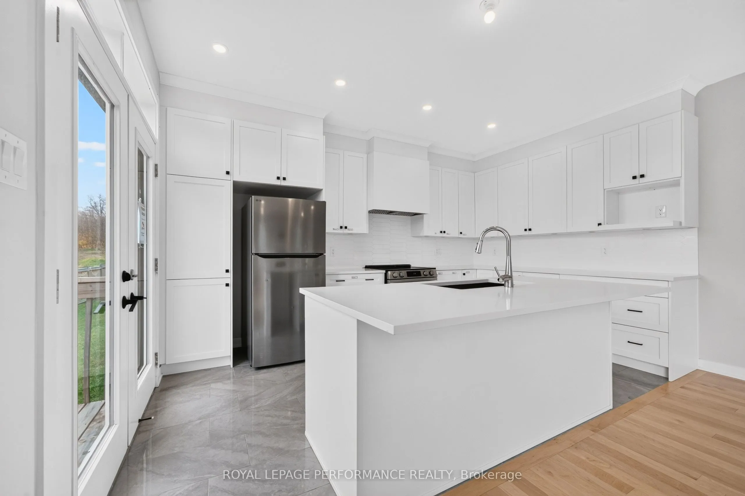 732 Eminence Street