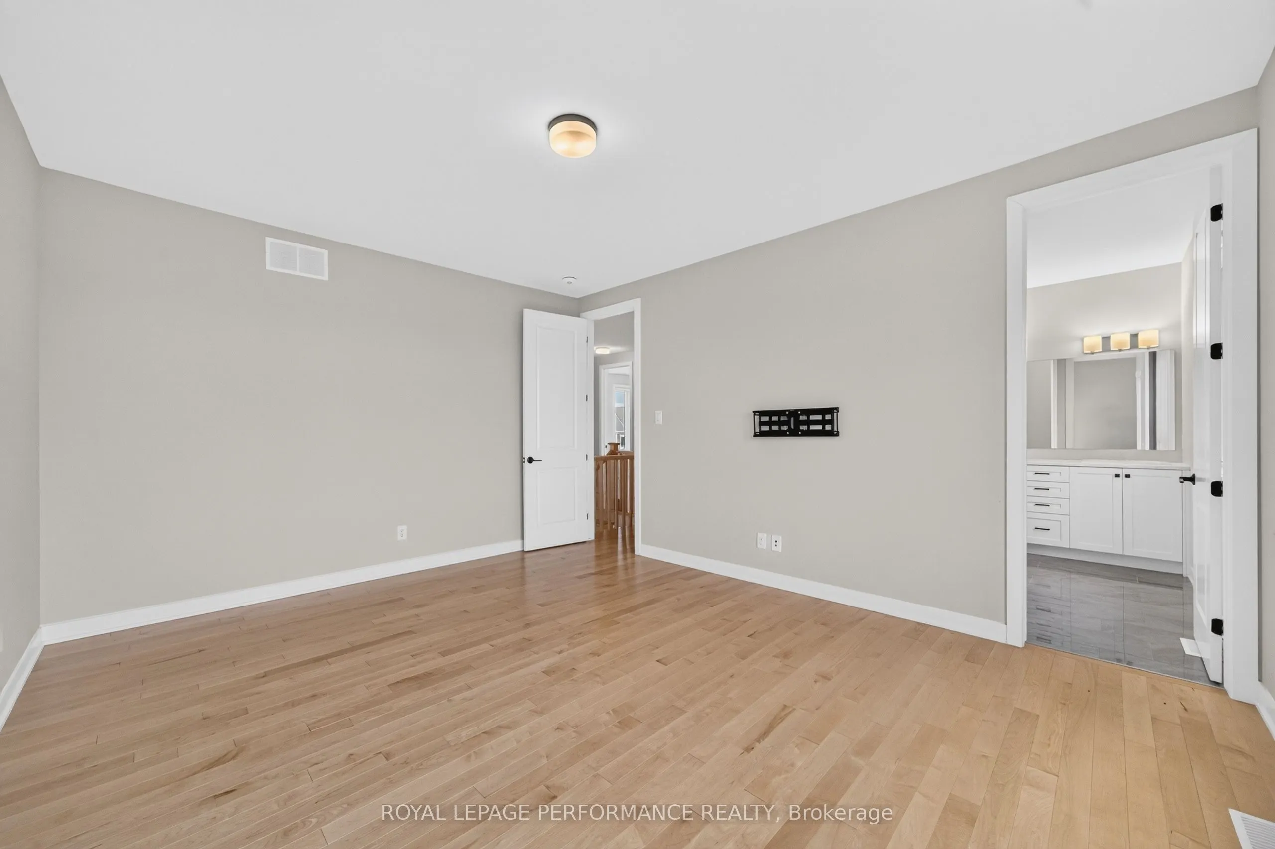 732 Eminence Street
