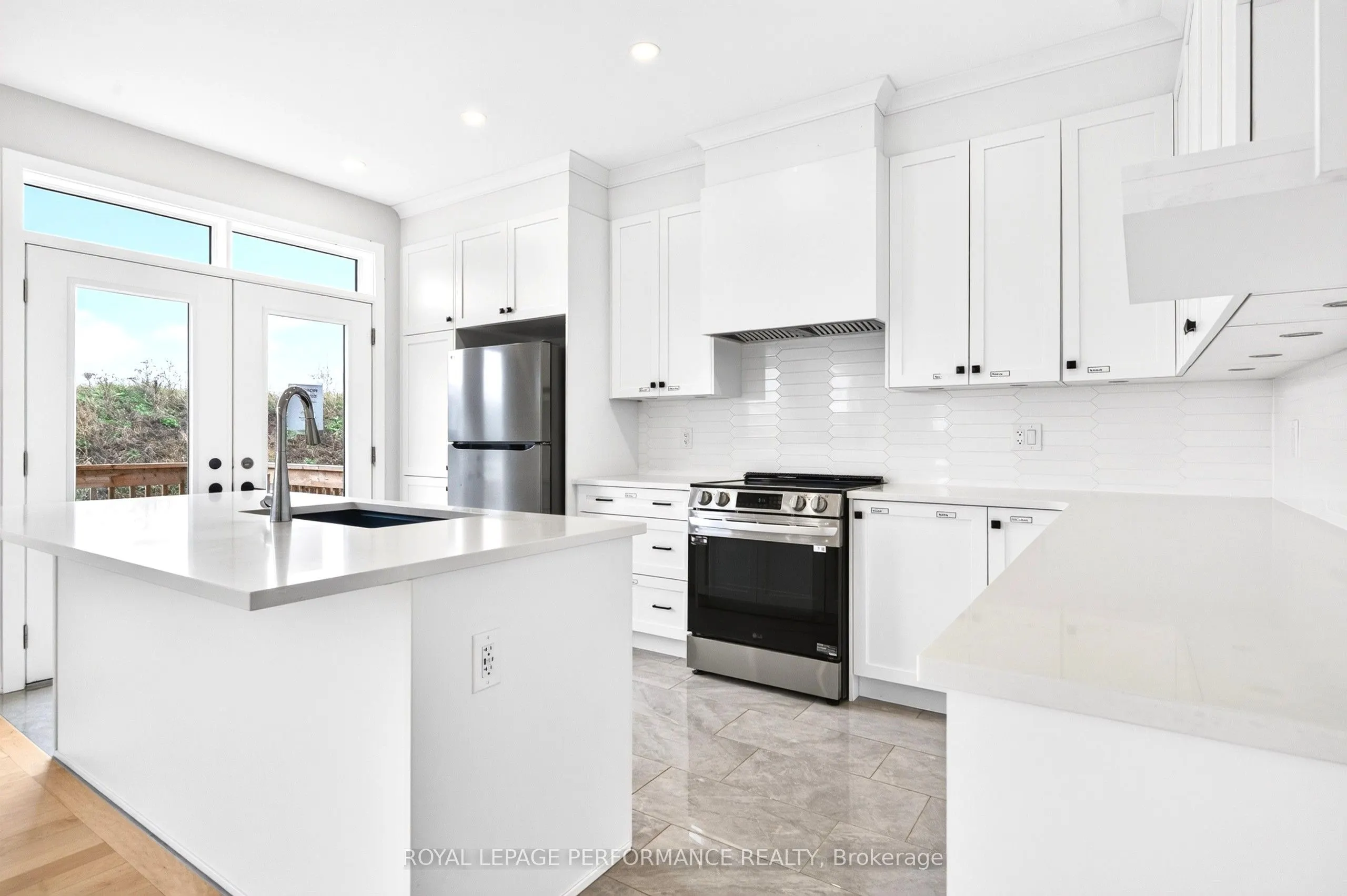 732 Eminence Street