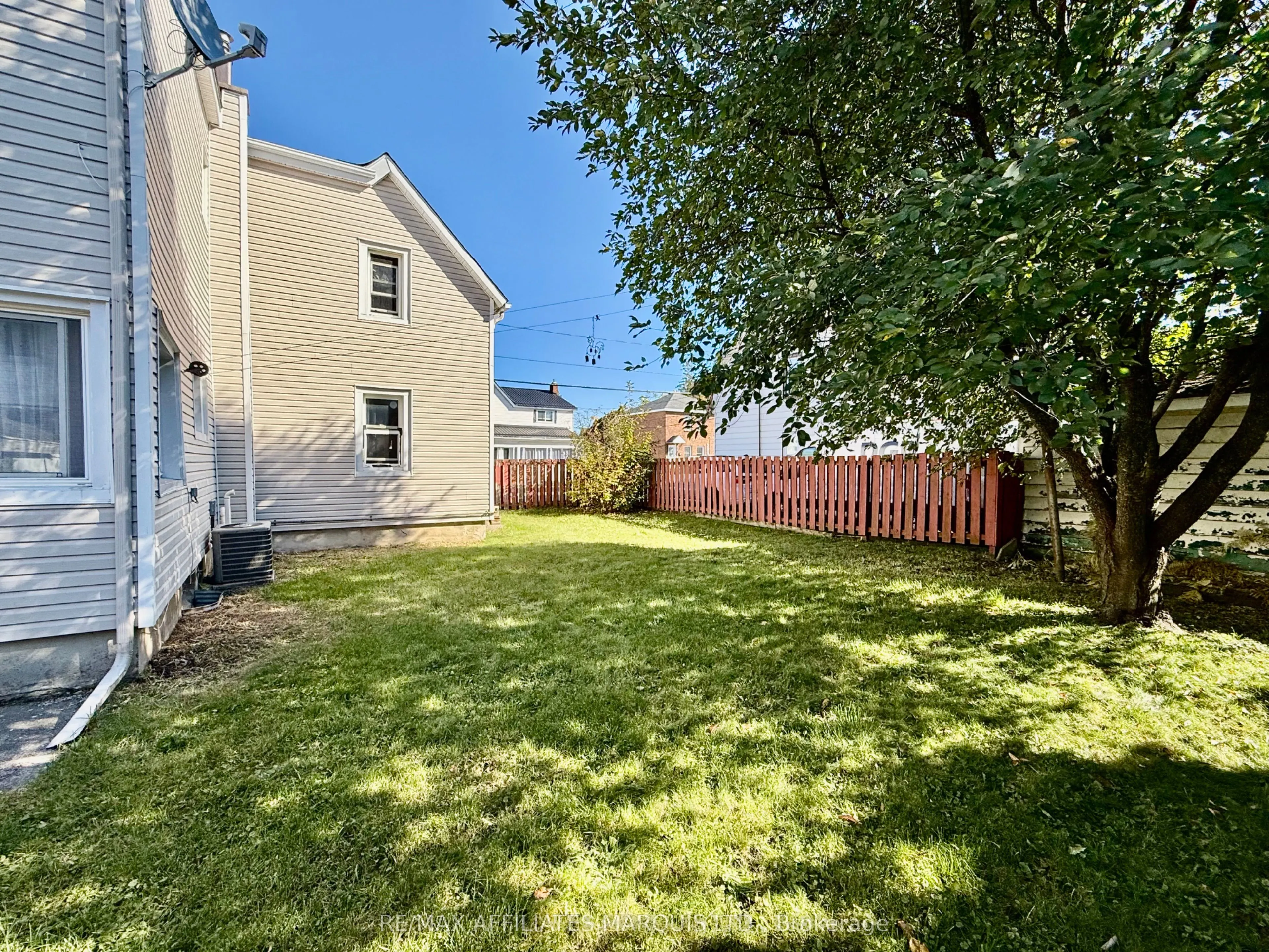 16 Seymour Avenue