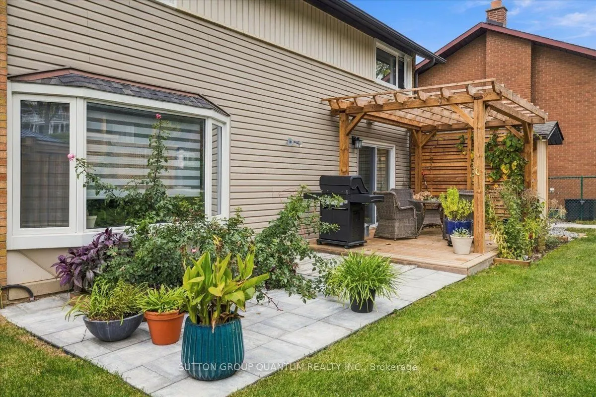 18 Pleasant Avenue