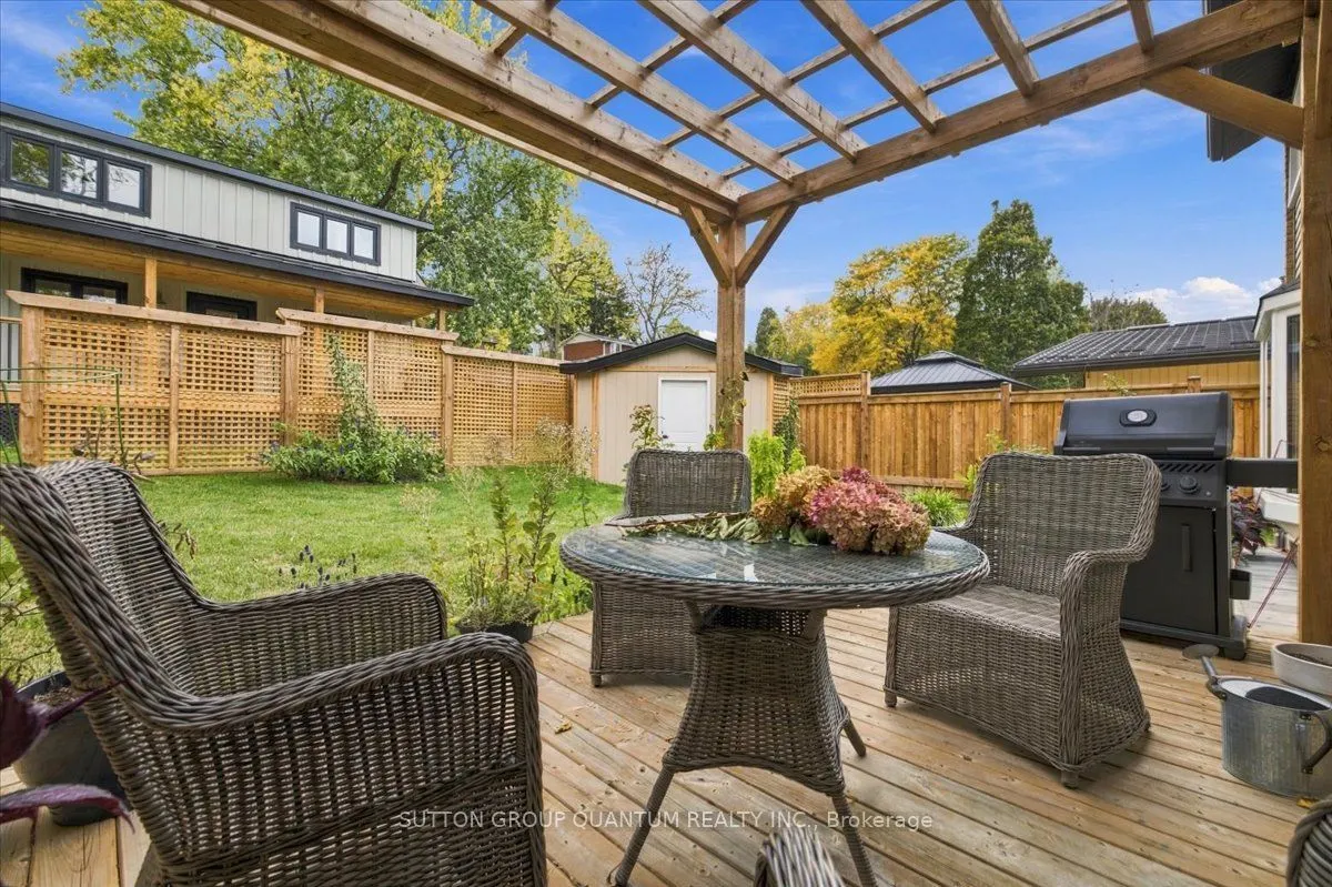 18 Pleasant Avenue