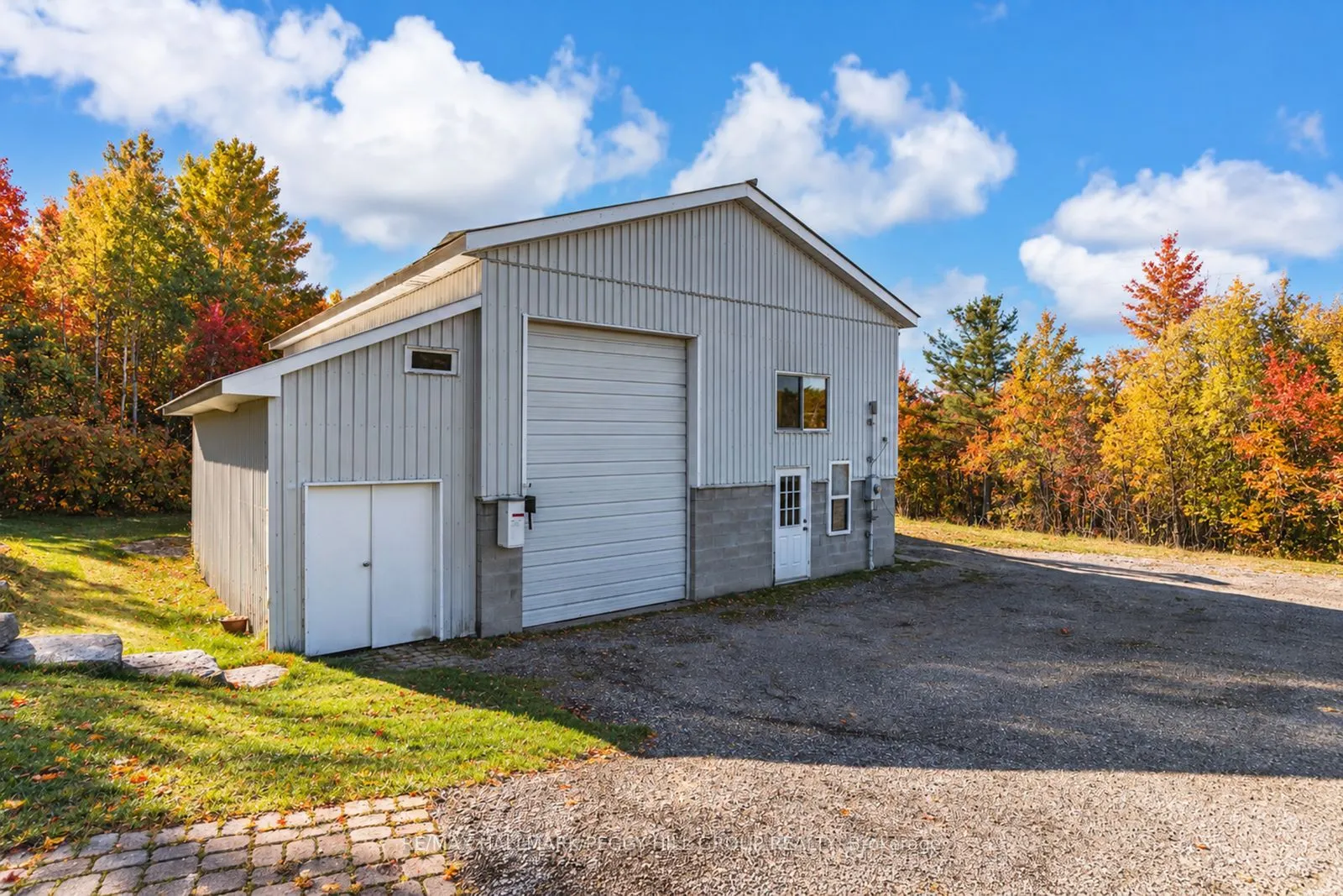 1564 Honey Harbour Road
