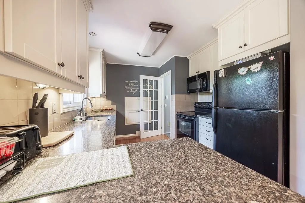 24 Chartwell Drive