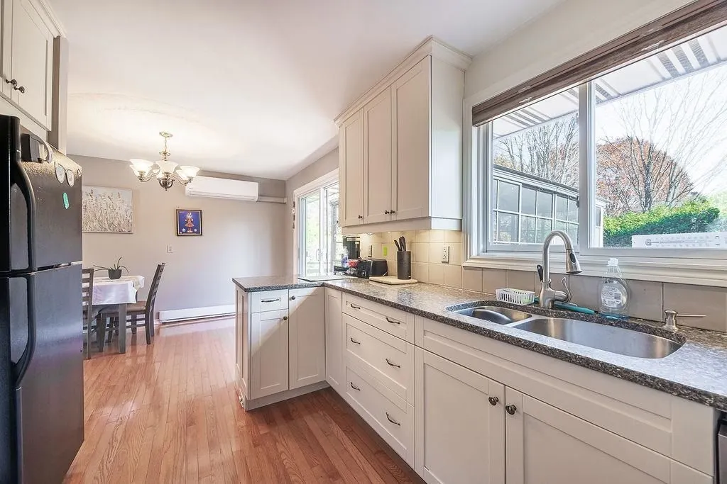 24 Chartwell Drive