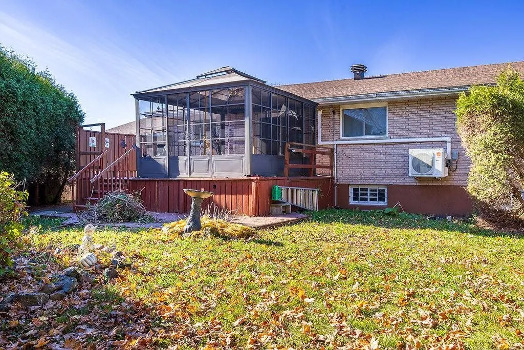 24 Chartwell Drive