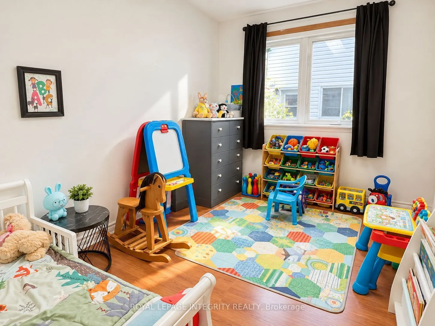 58 BINSCARTH Crescent #Upper Unit