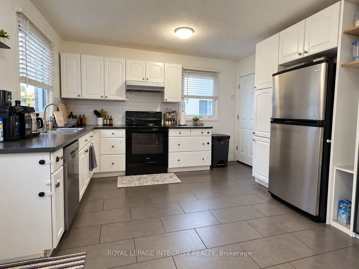 58 BINSCARTH Crescent #Upper Unit