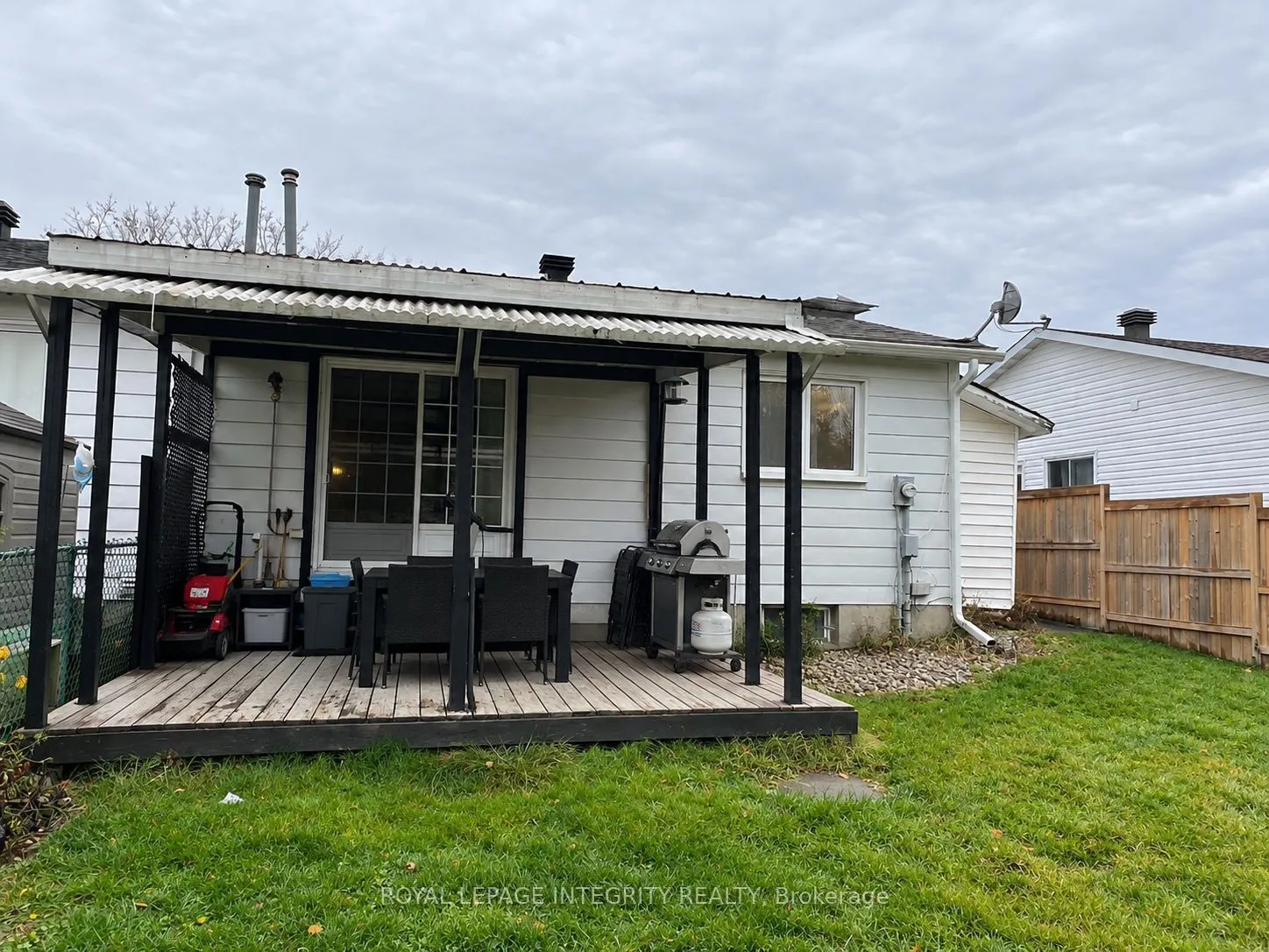 58 BINSCARTH Crescent #Upper Unit