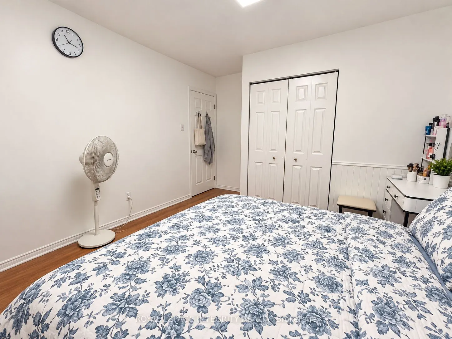 58 BINSCARTH Crescent #Upper Unit