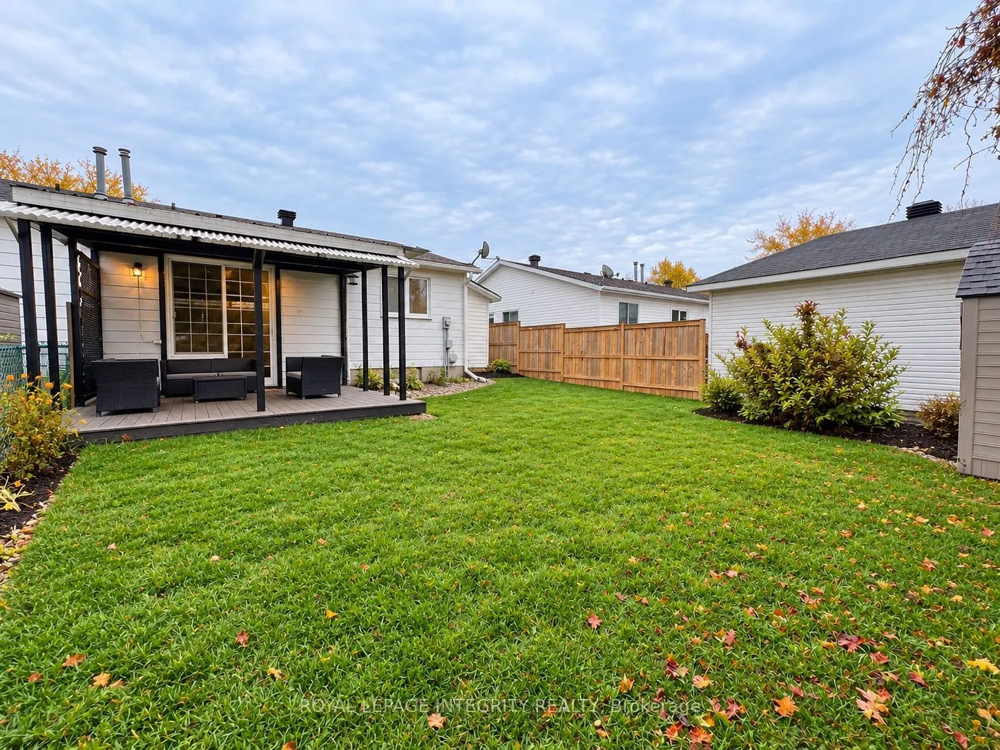 58 BINSCARTH Crescent #Upper Unit