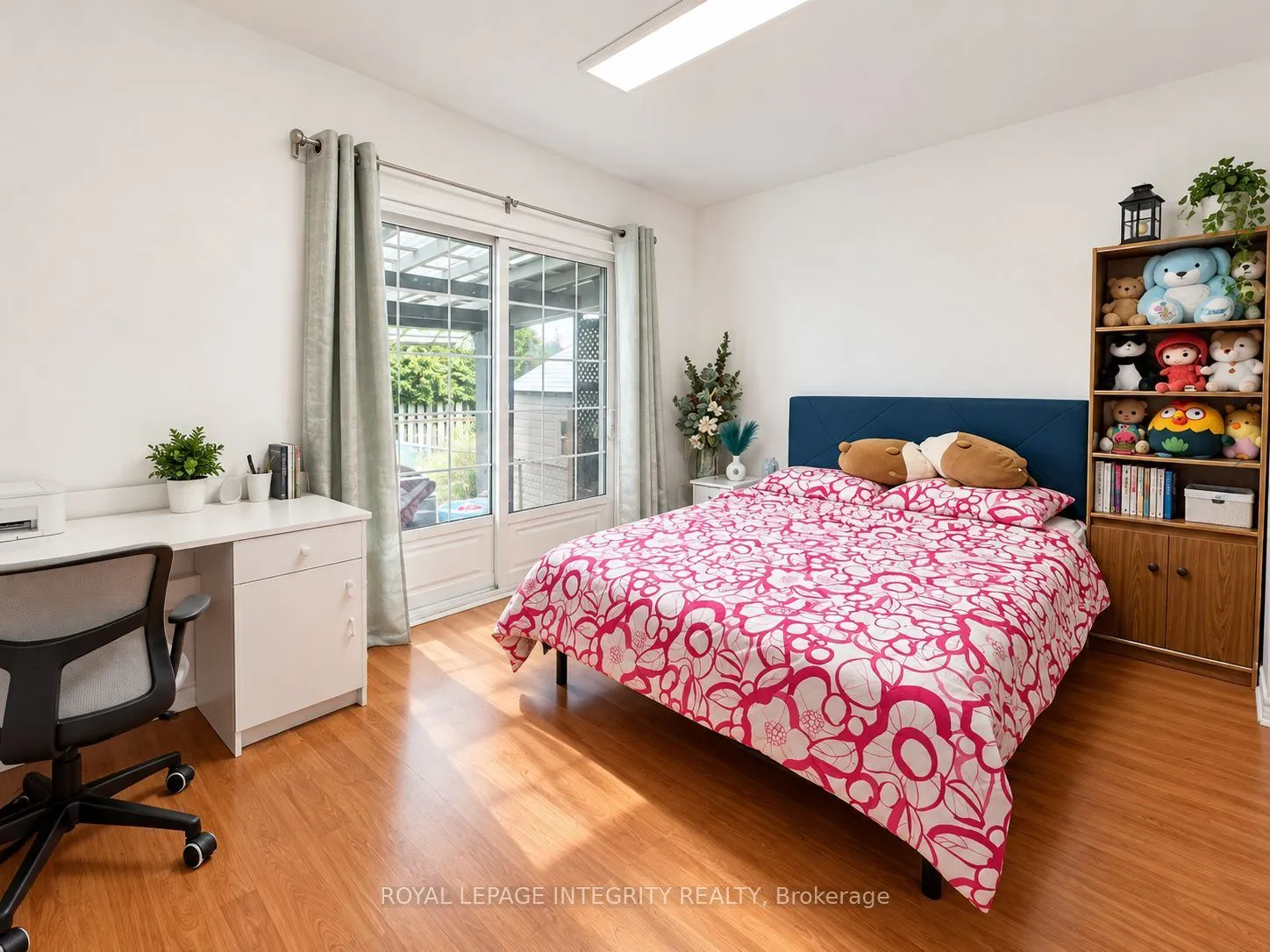 58 BINSCARTH Crescent #Upper Unit