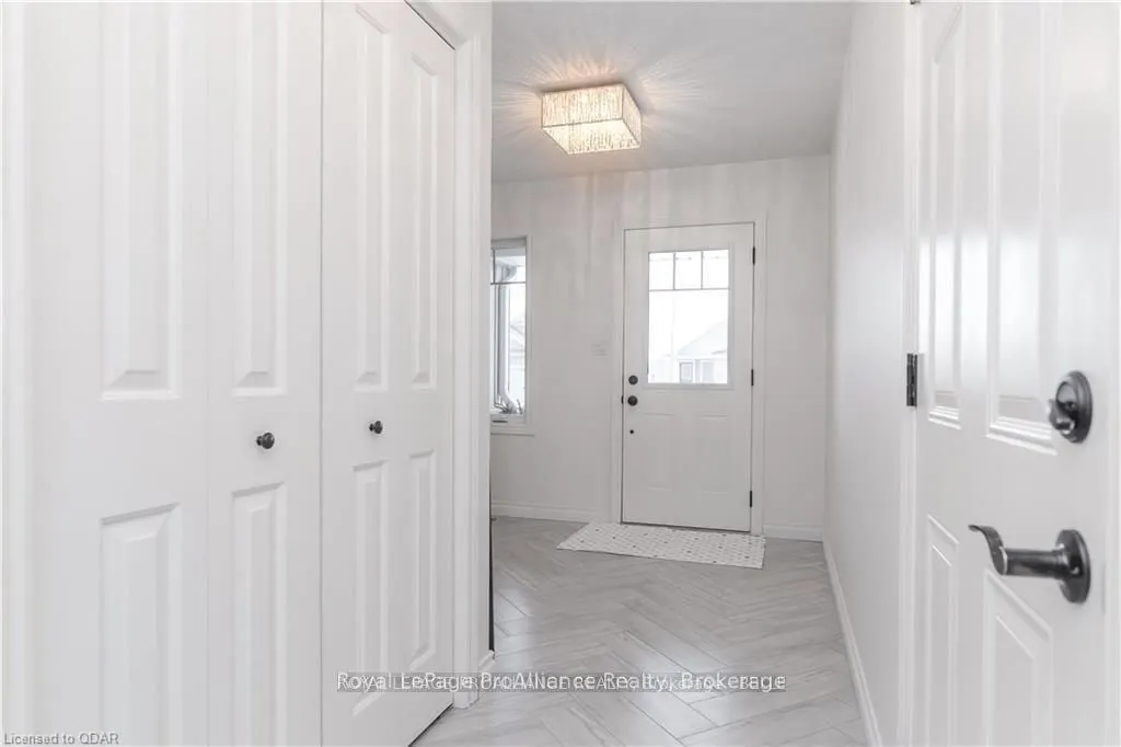 31 Chinook Street