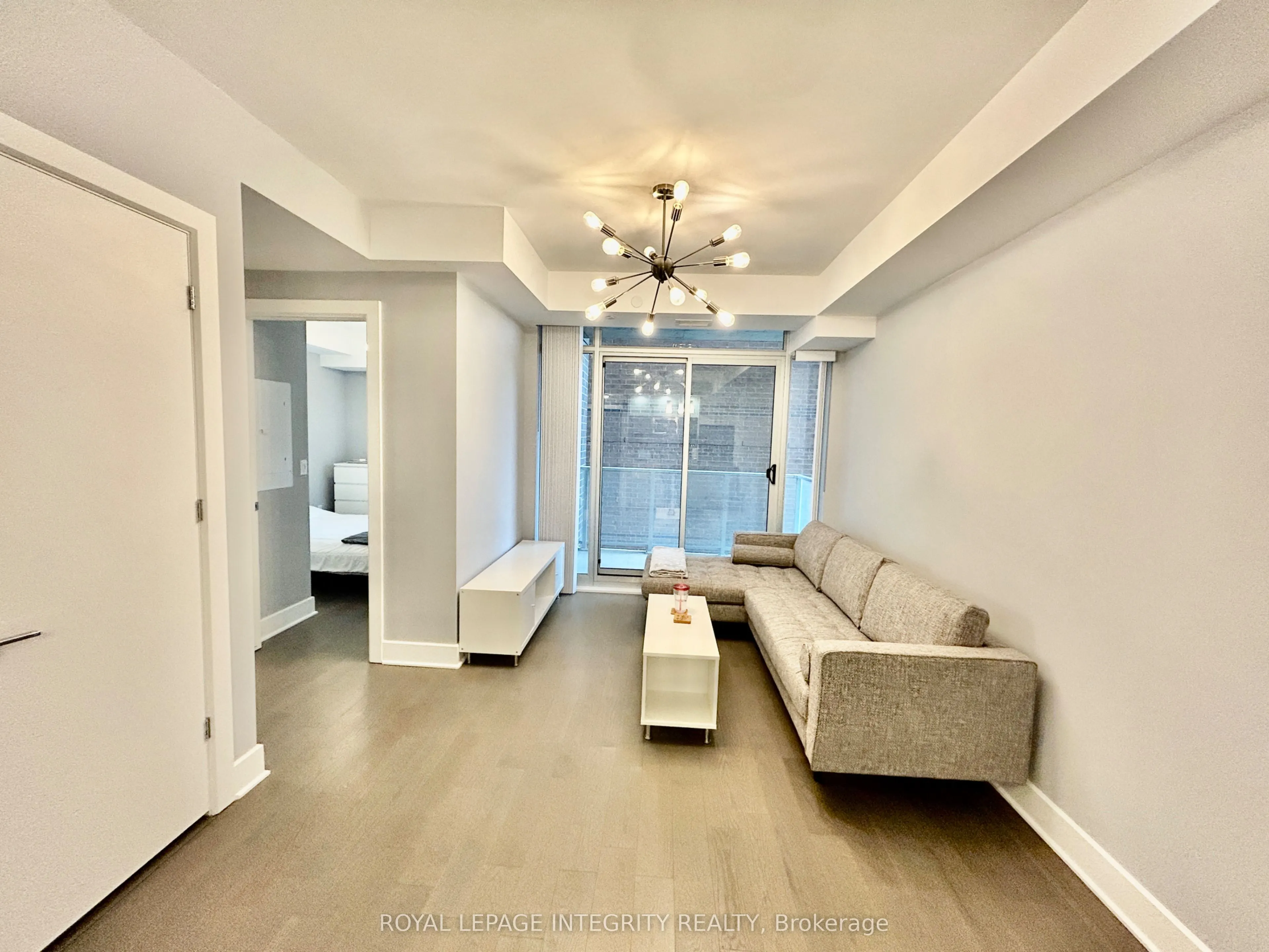 255 Bay Street #506
