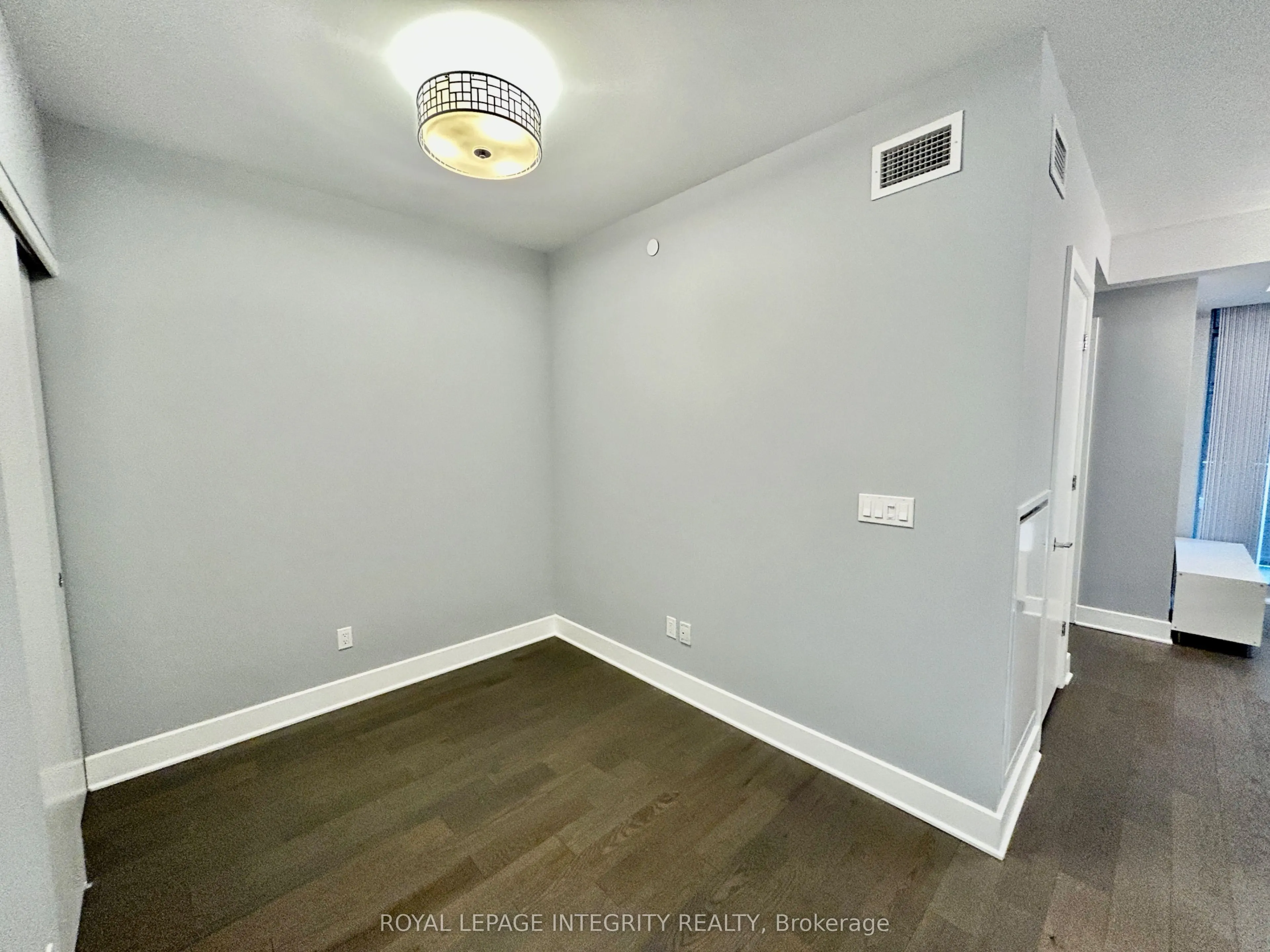 255 Bay Street #506
