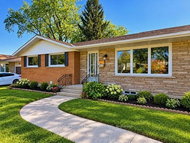 60 Royal Manor Drive #Lower