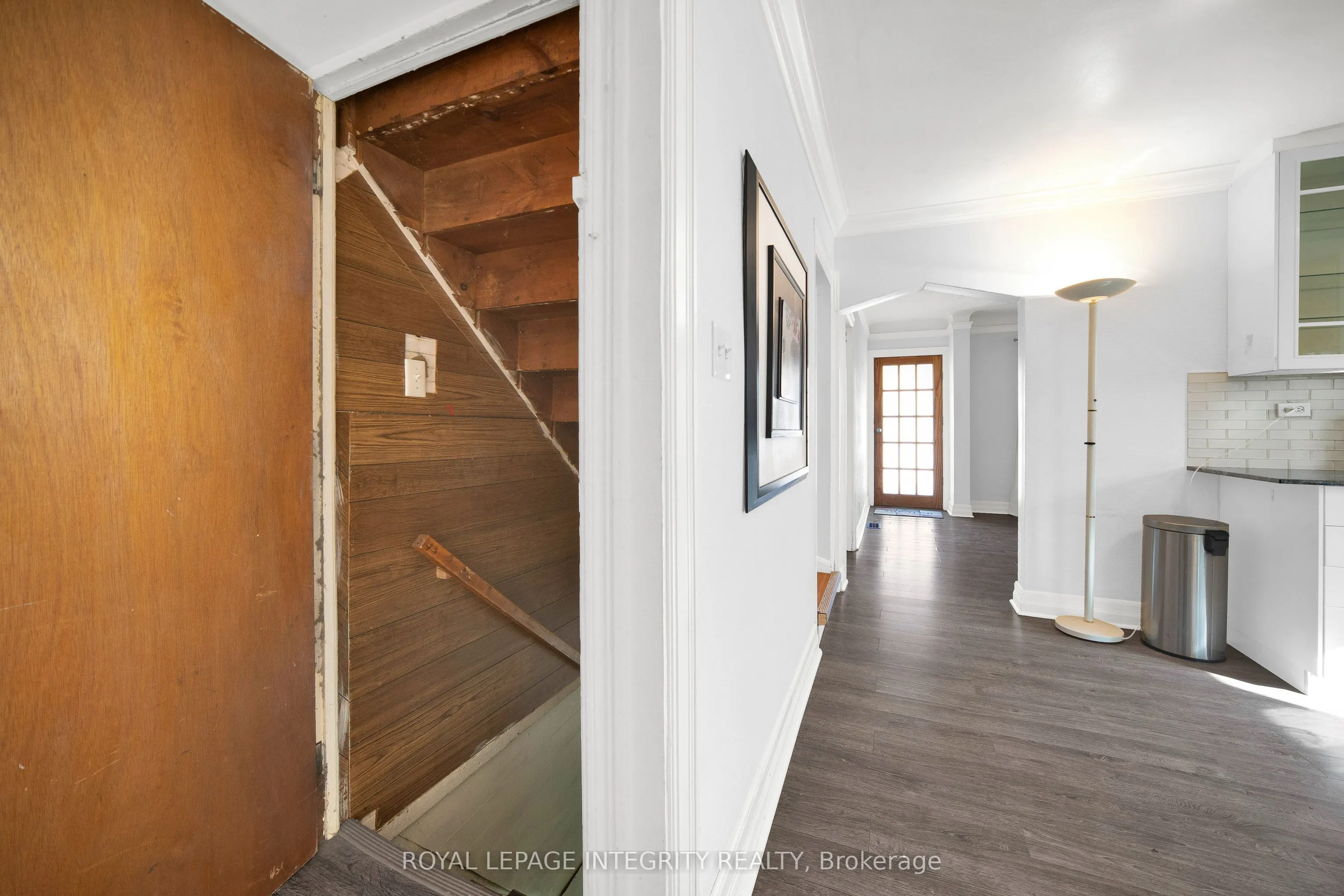 560 Kirkwood Avenue