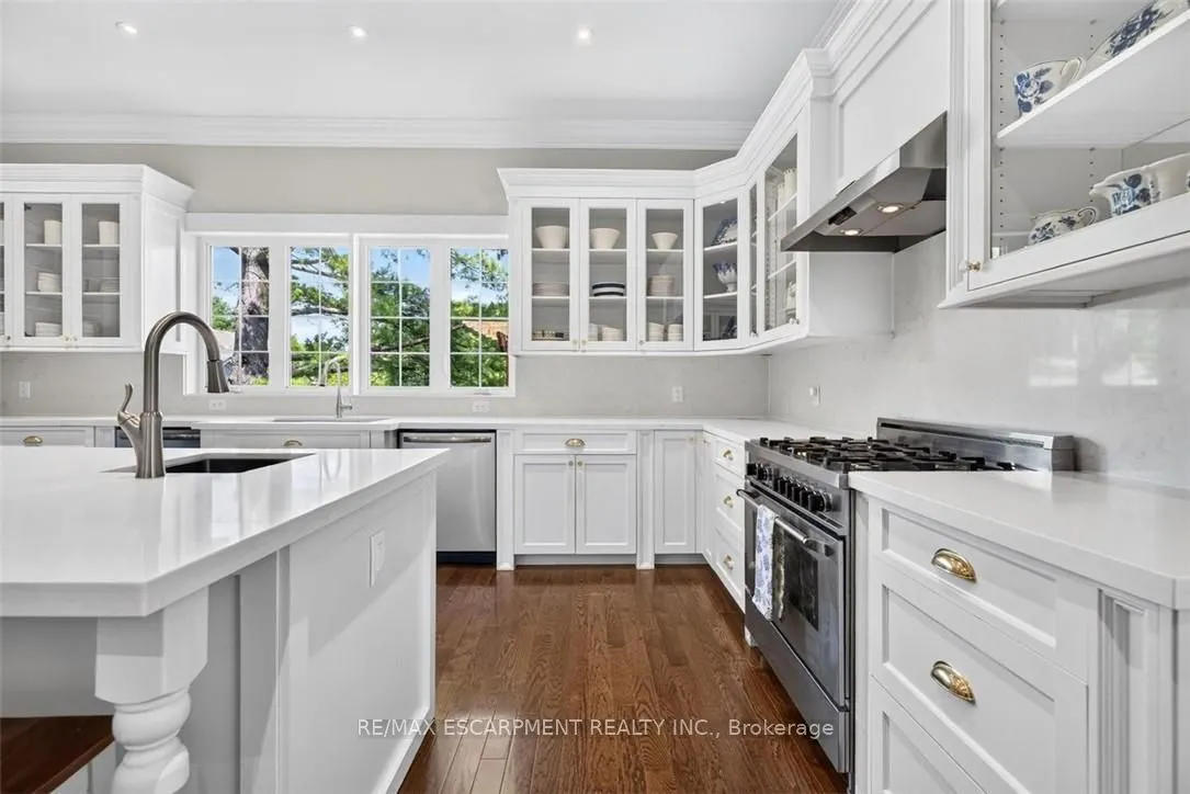 71 Concession 11 Road E