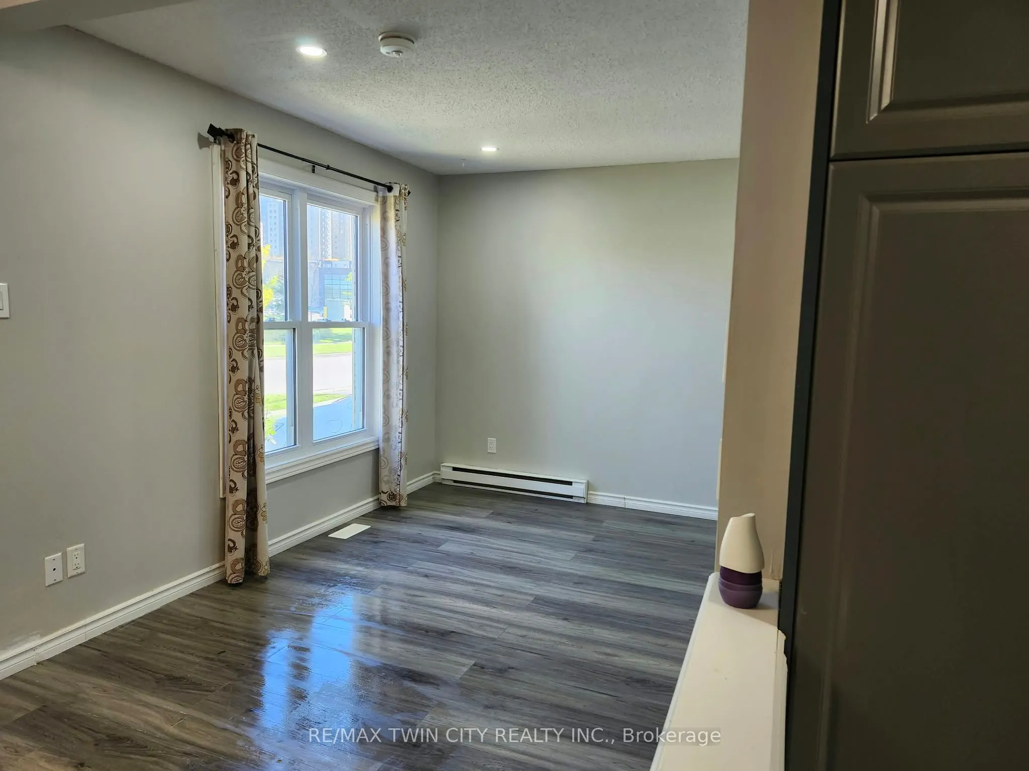 31 OLD CARRIAGE Drive