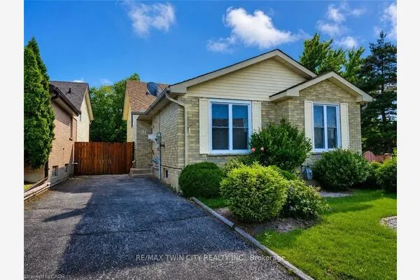 31 OLD CARRIAGE Drive