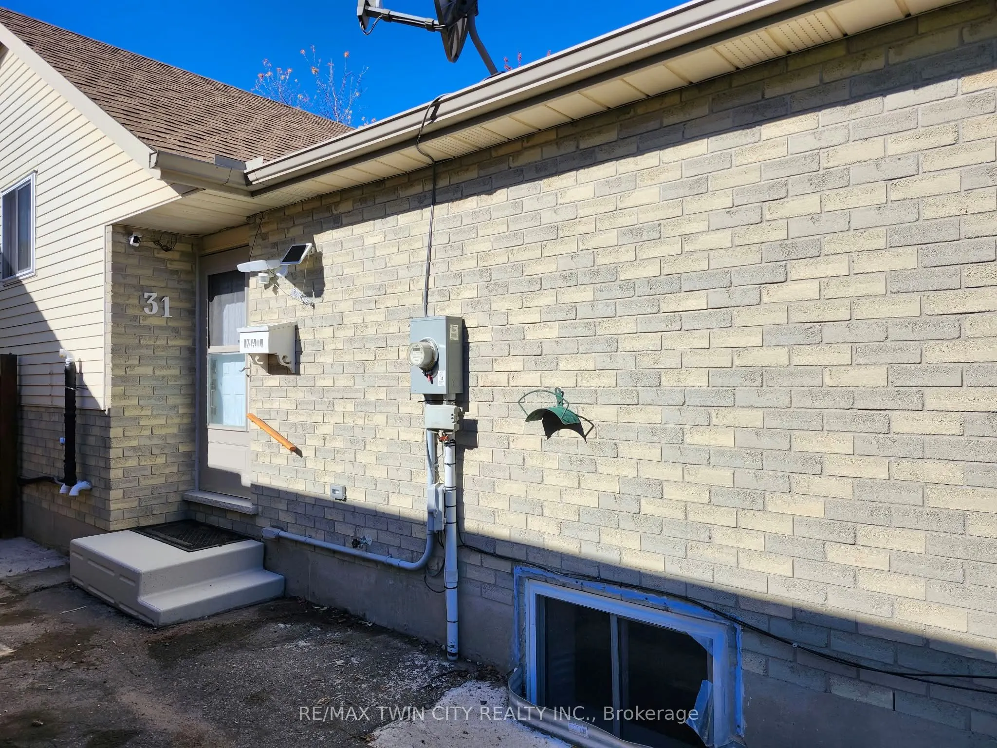 31 OLD CARRIAGE Drive