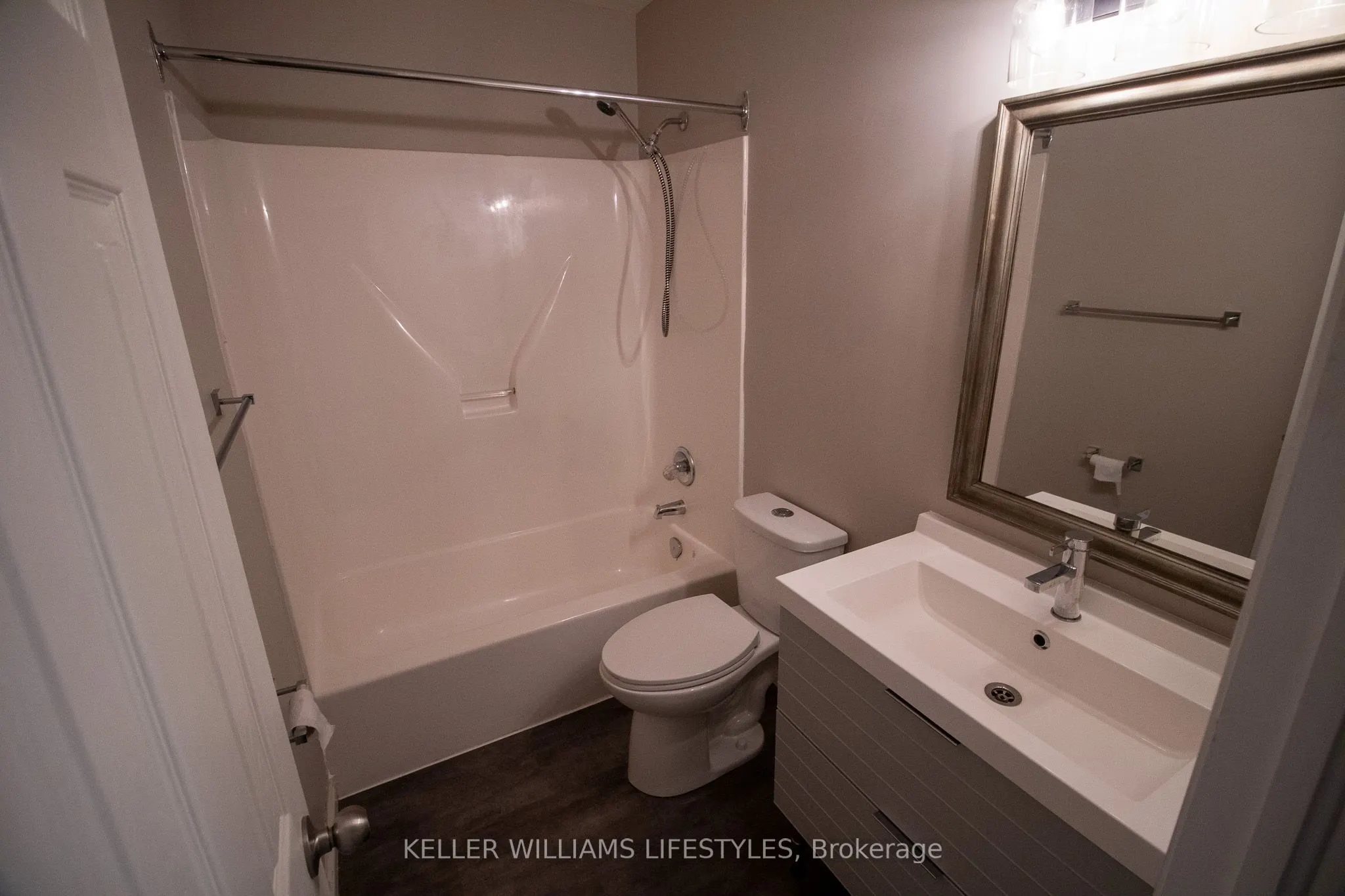 9 AILSA Place #86