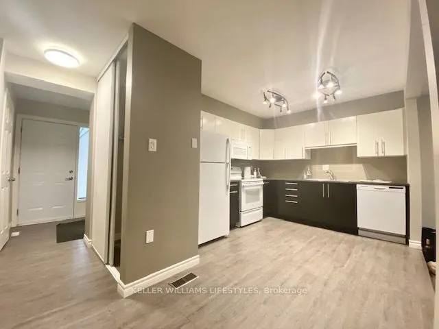 9 AILSA Place #86