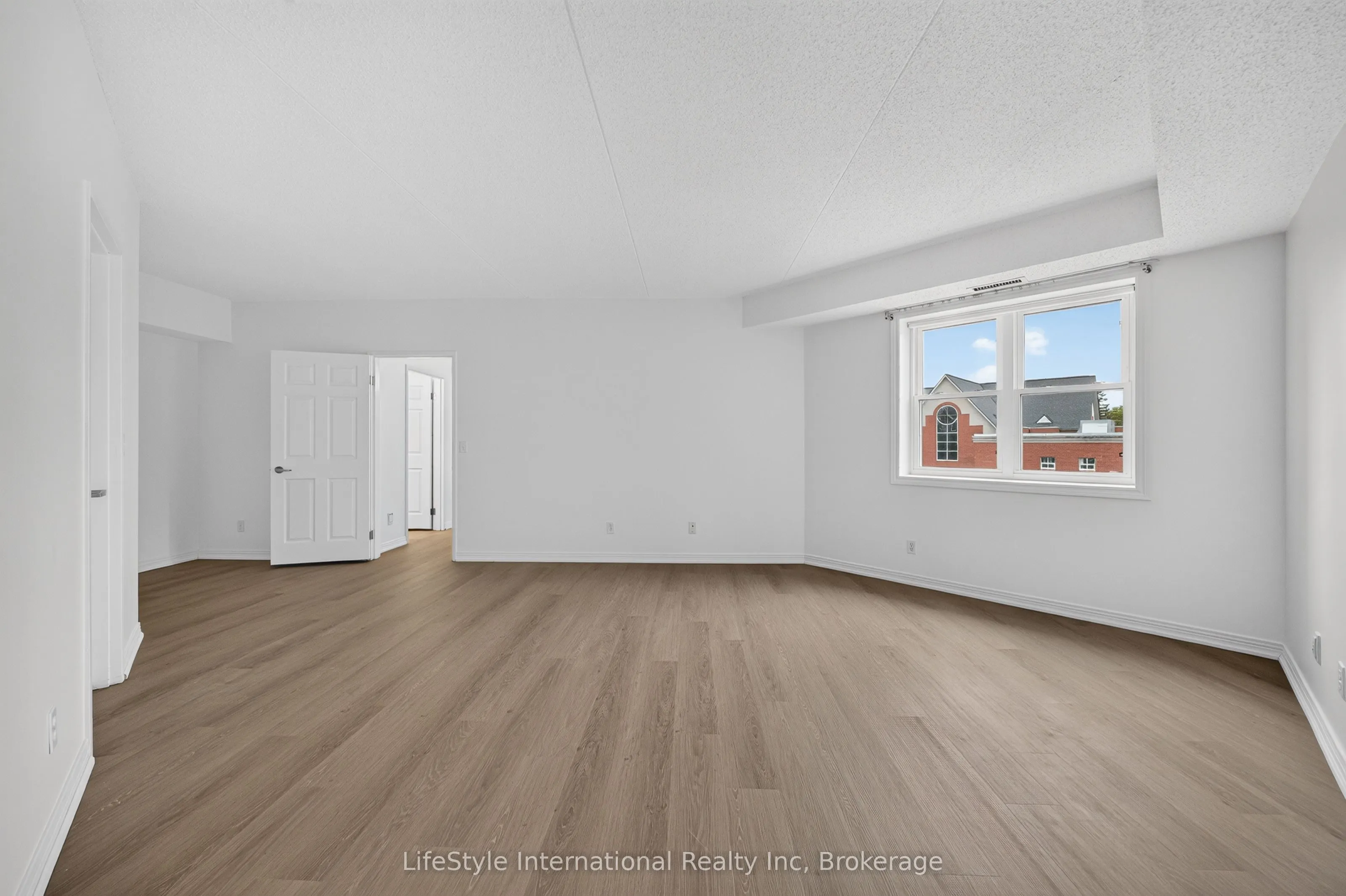 208 Silvercreek Parkway N #205