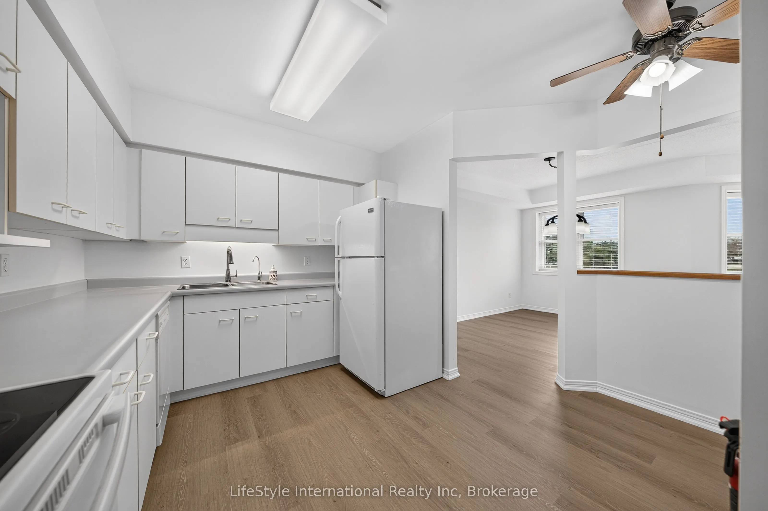 208 Silvercreek Parkway N #205