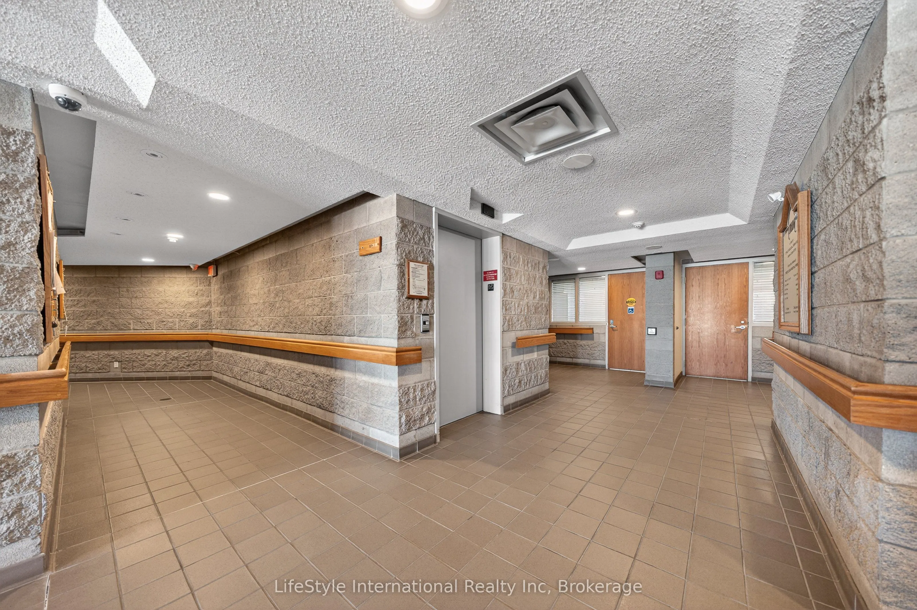 208 Silvercreek Parkway N #213