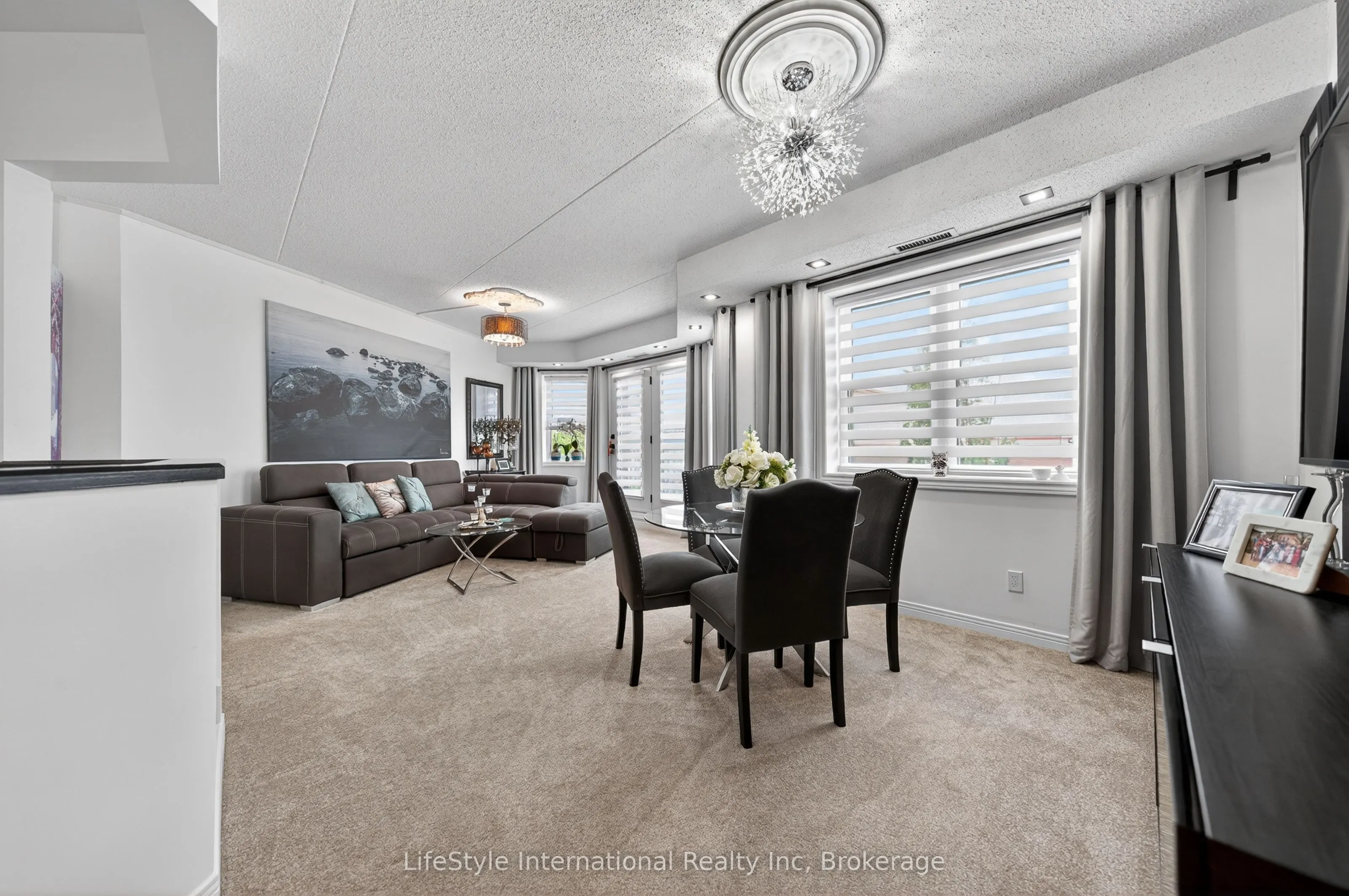 208 Silvercreek Parkway N #213