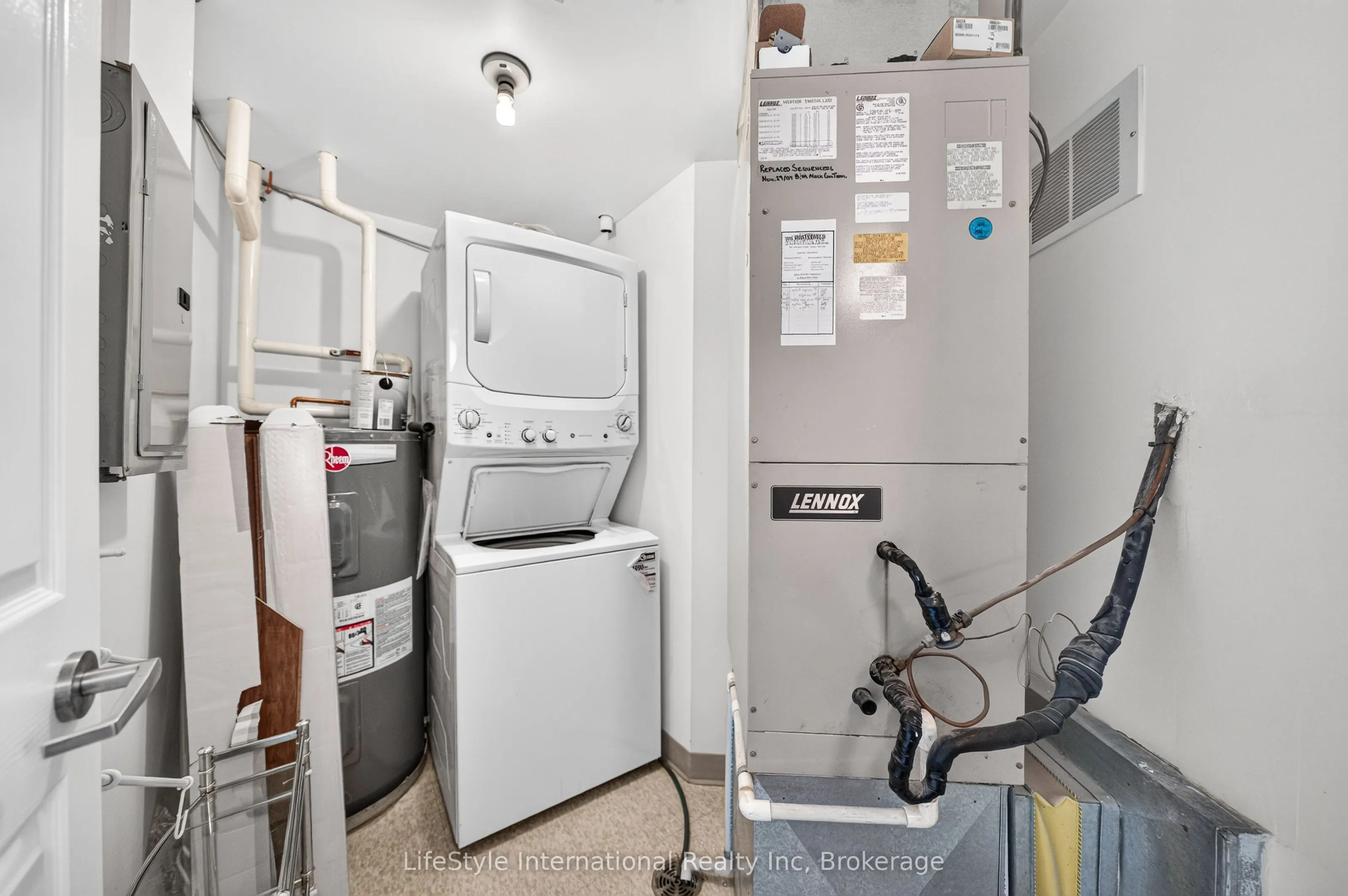 208 Silvercreek Parkway N #306