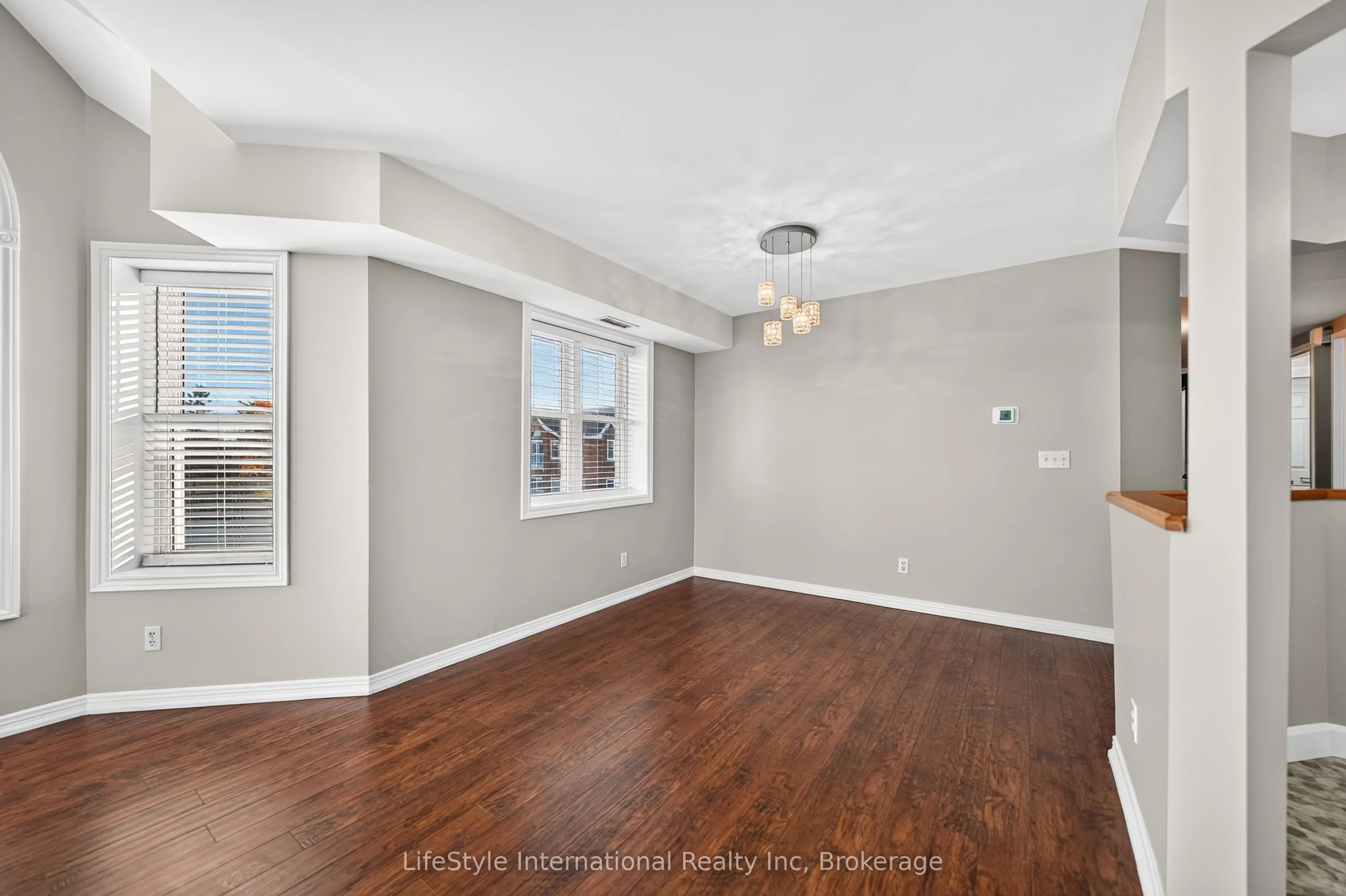 208 Silvercreek Parkway N #306