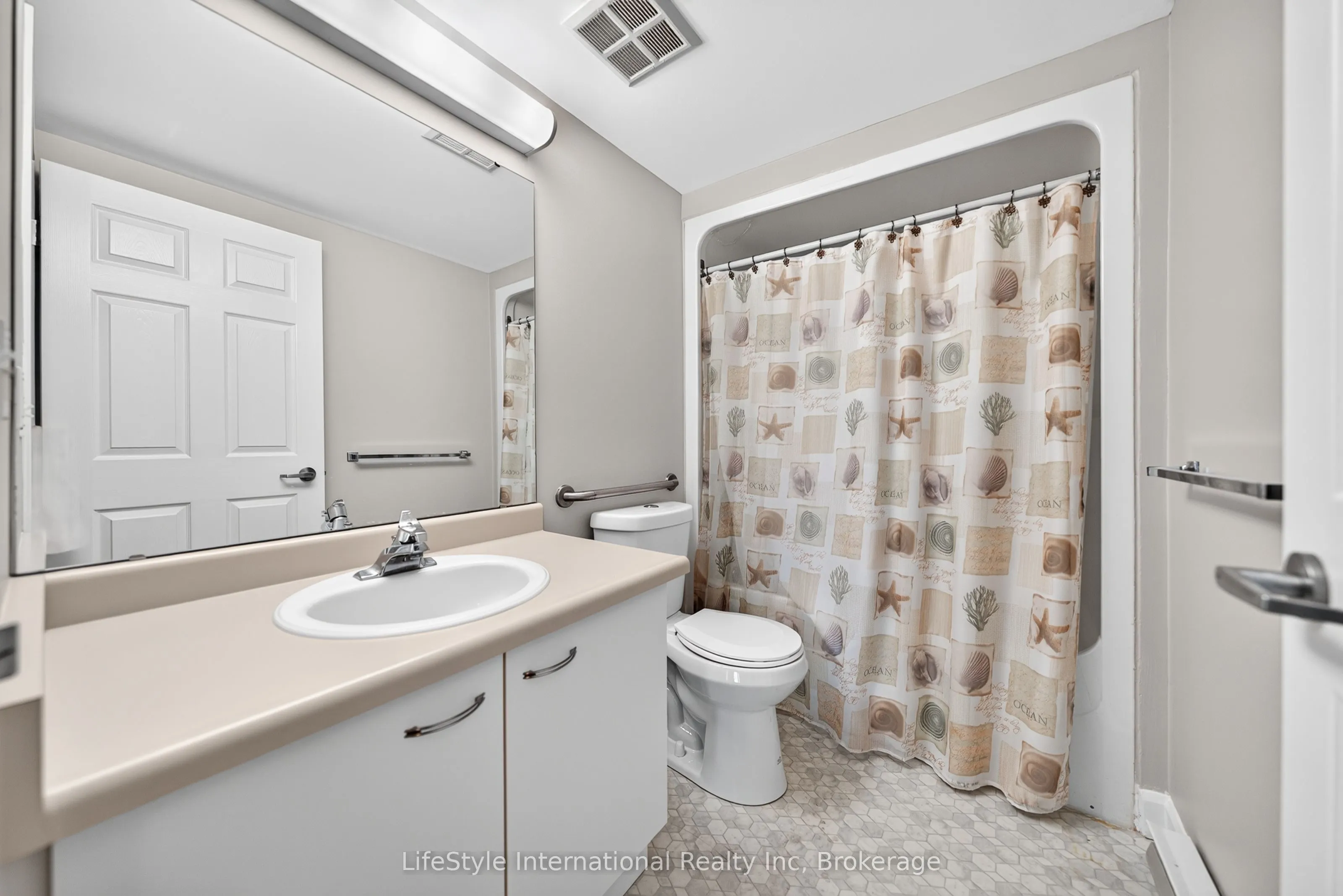 208 Silvercreek Parkway N #306
