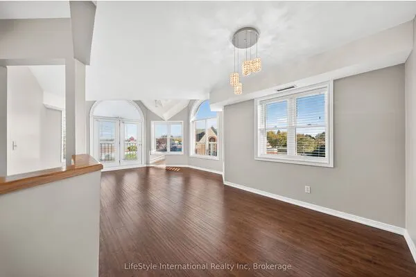 208 Silvercreek Parkway N #306