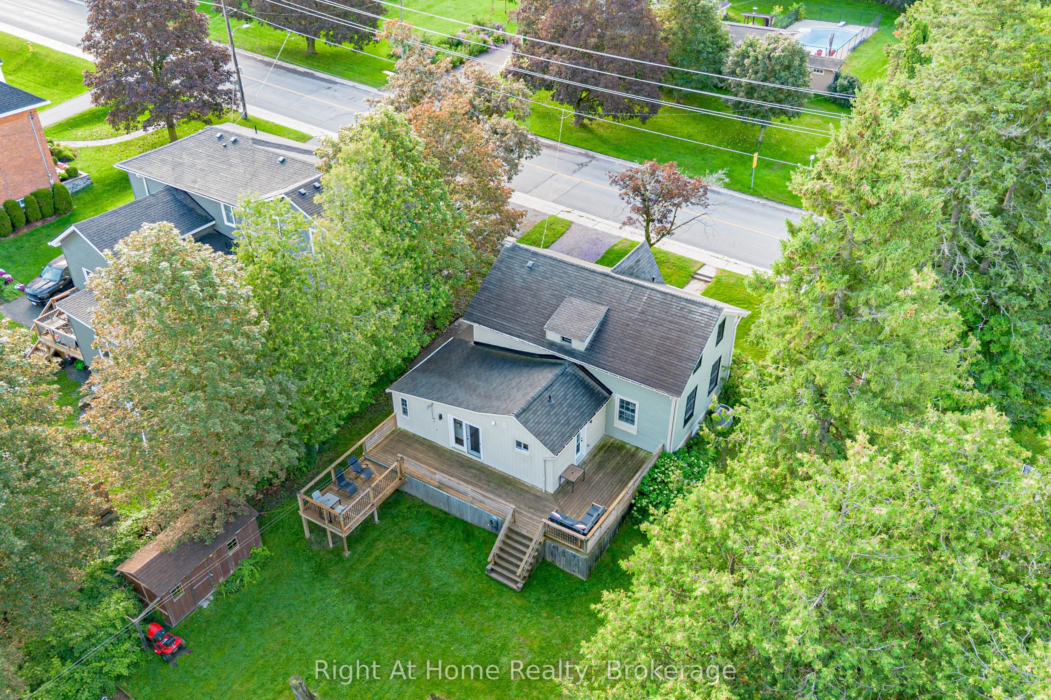 88 King Street E