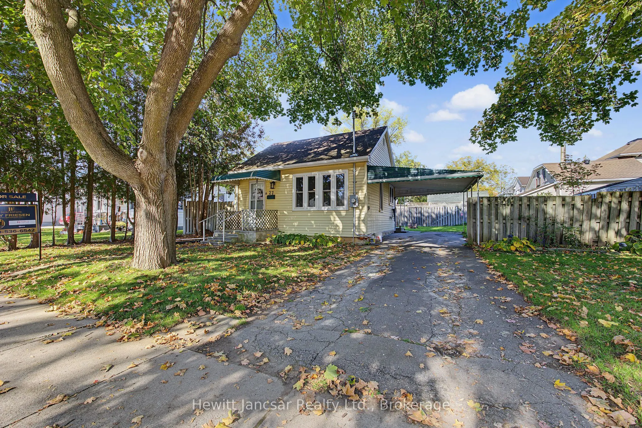 27 CHESTNUT Street W