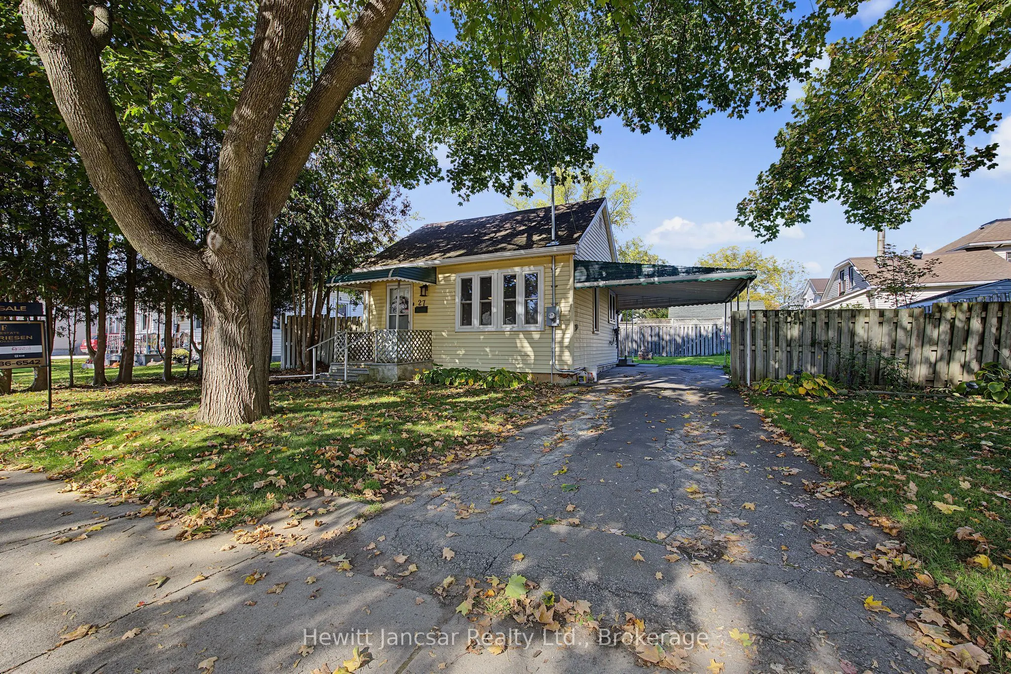 27 CHESTNUT Street W