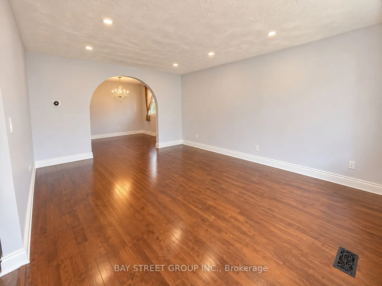 237 Lawnhurst Court #upper level