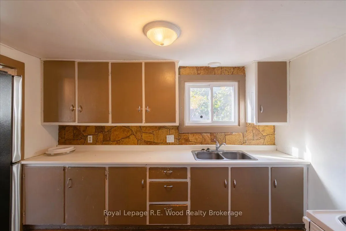 11464 Plank Road