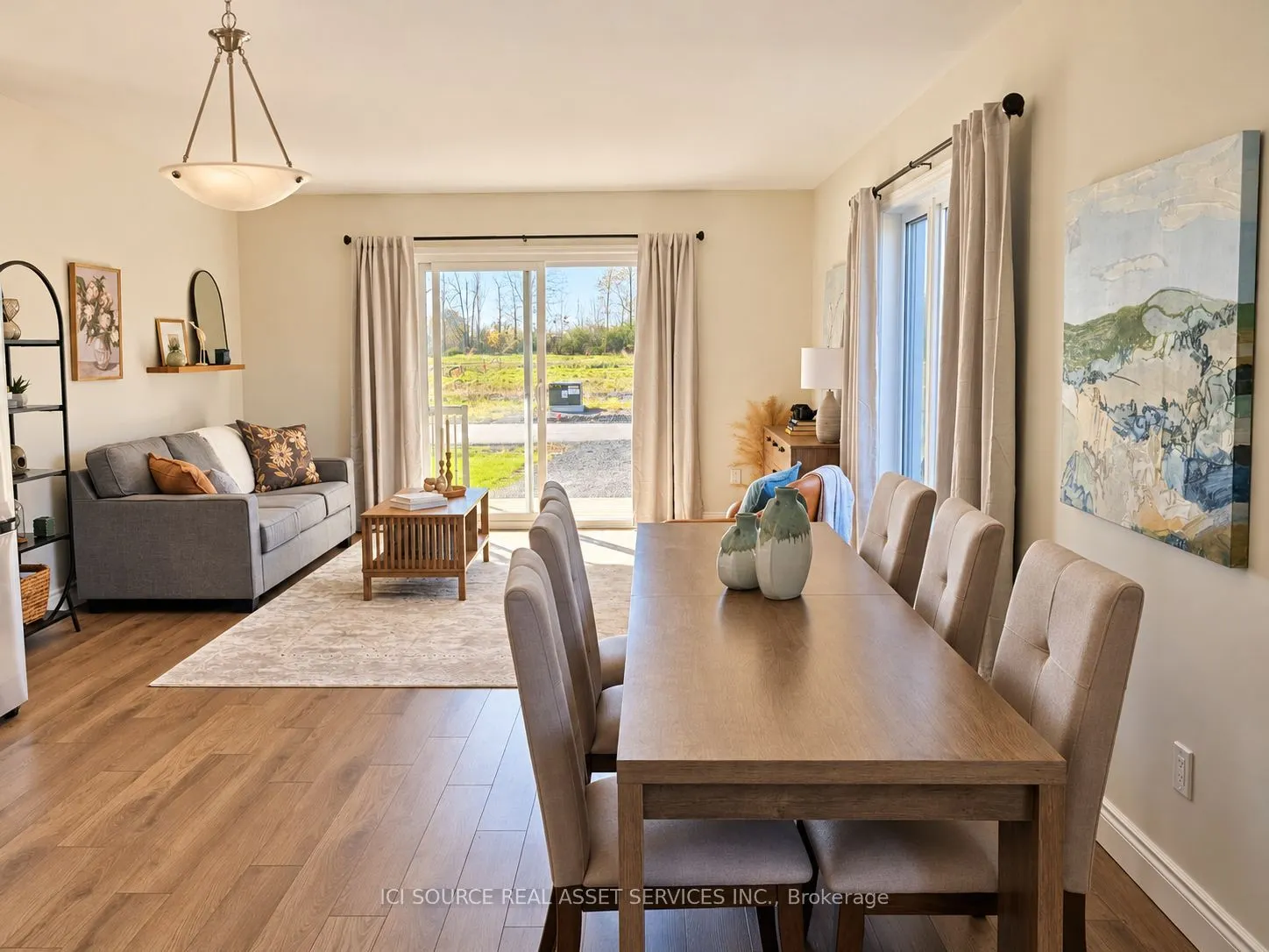 3 Forest Court