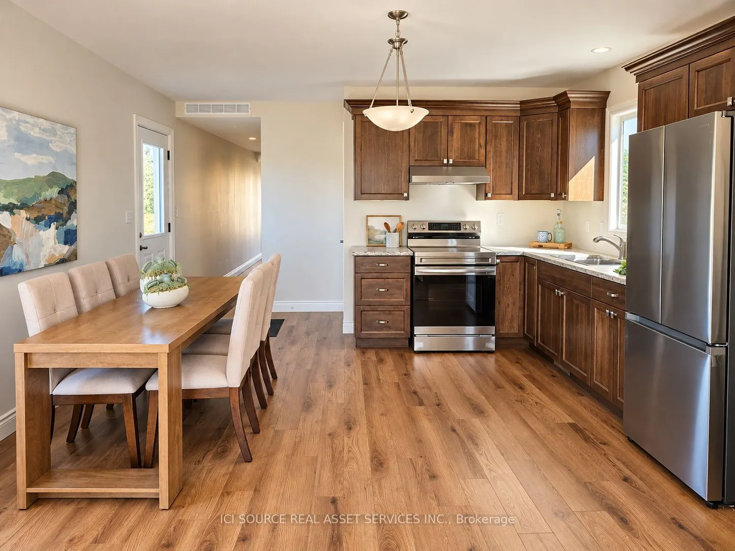 3 Forest Court