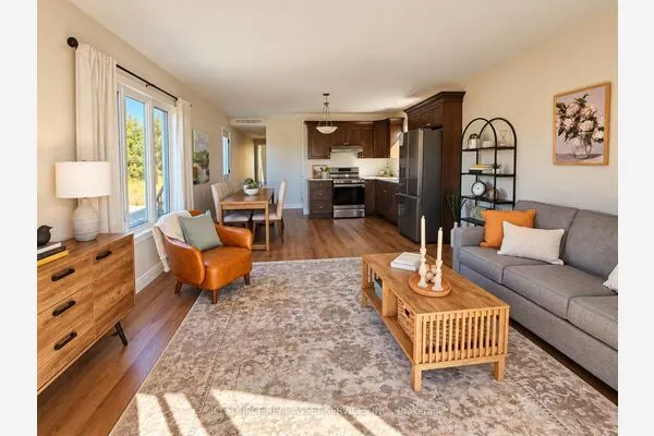 3 Forest Court