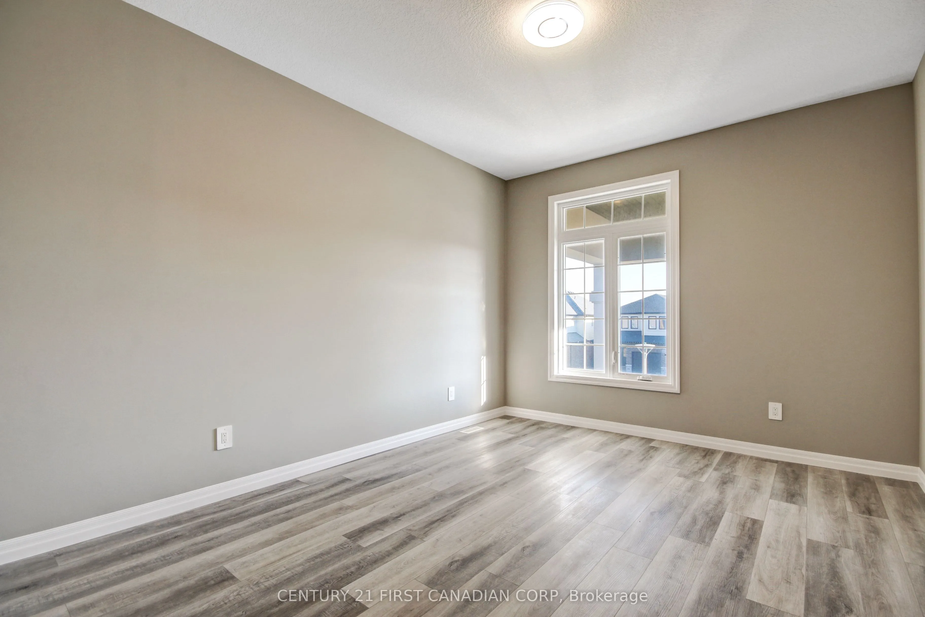 2920 Lemieux Walk