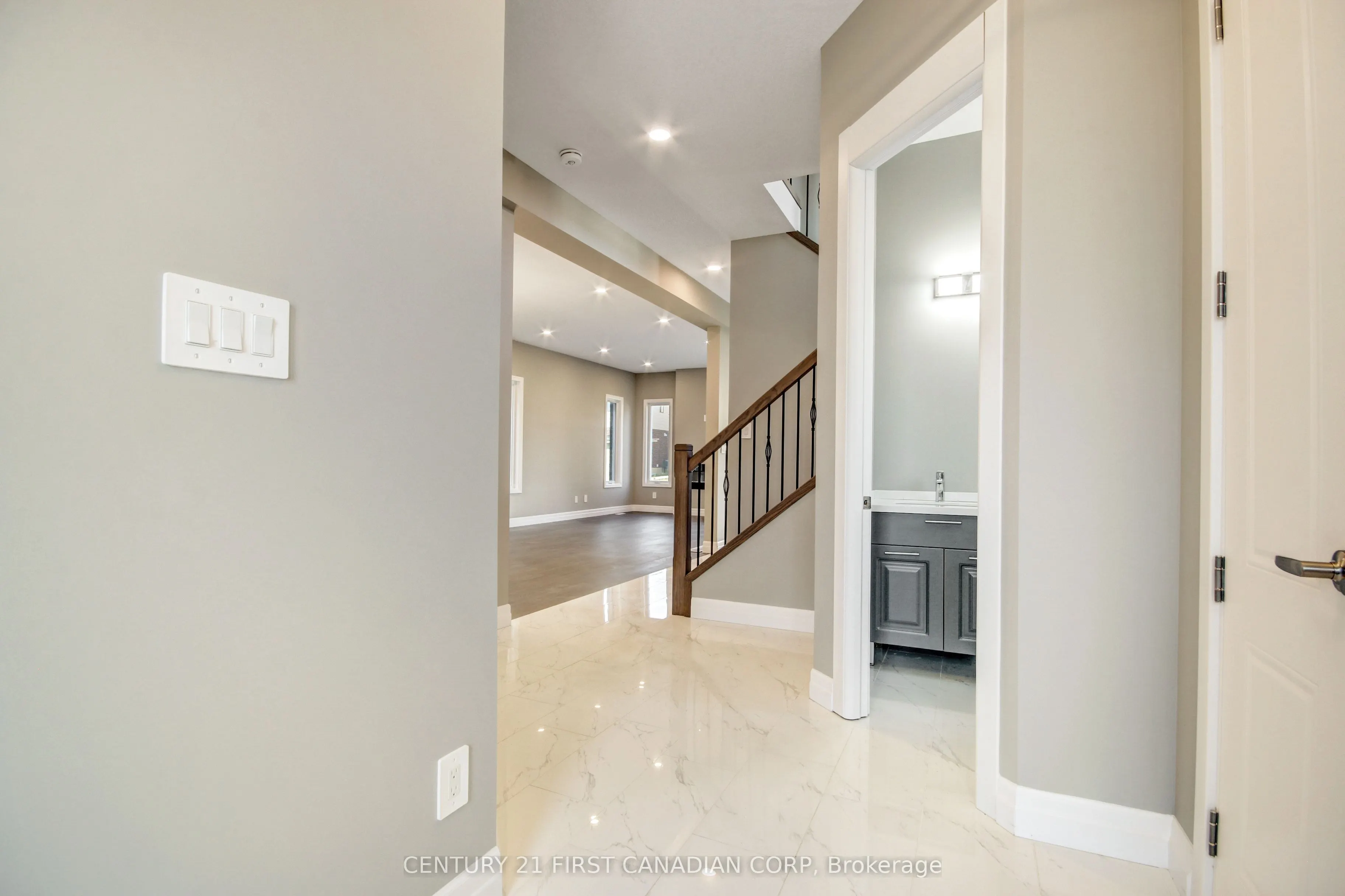 2920 Lemieux Walk