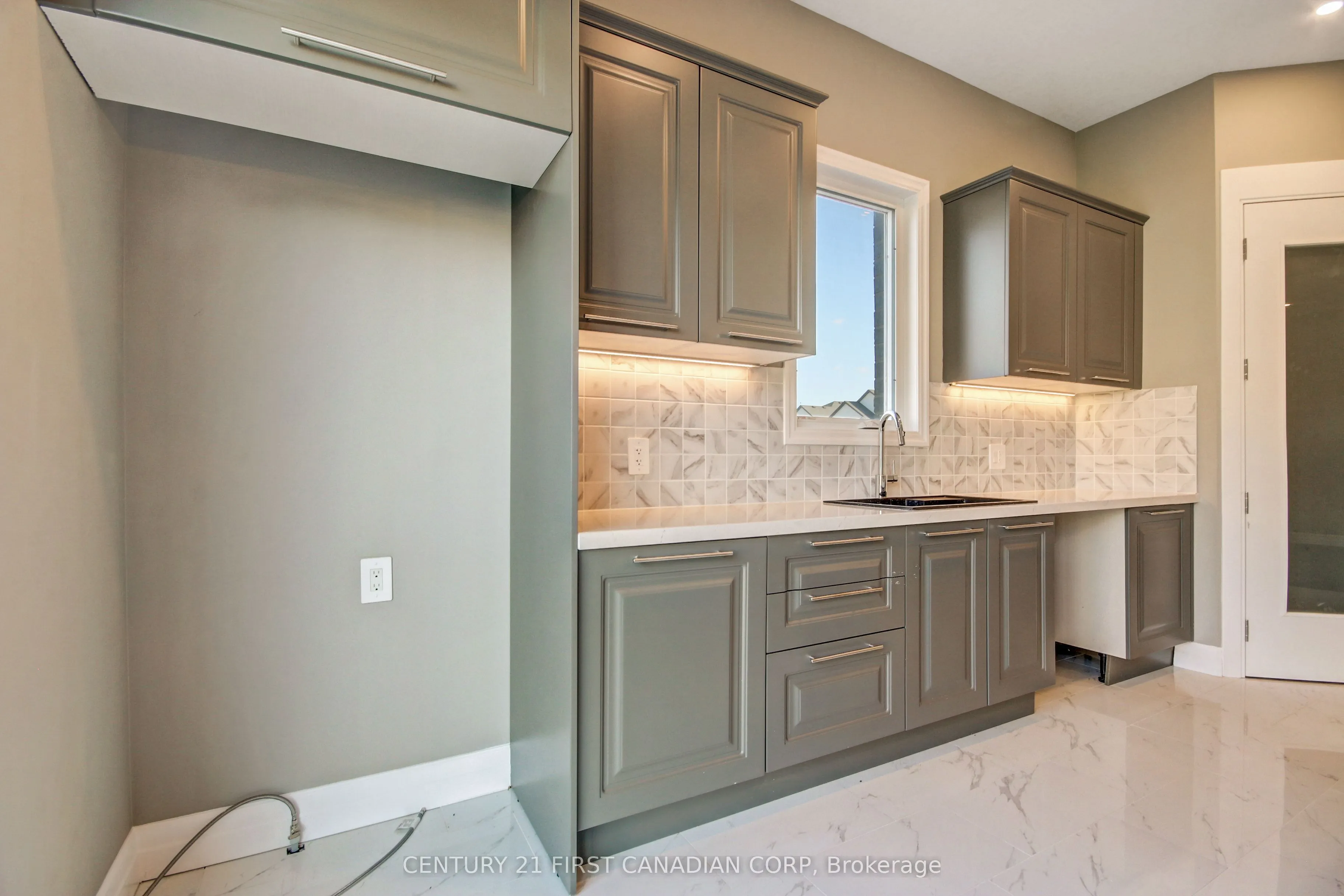 2920 Lemieux Walk