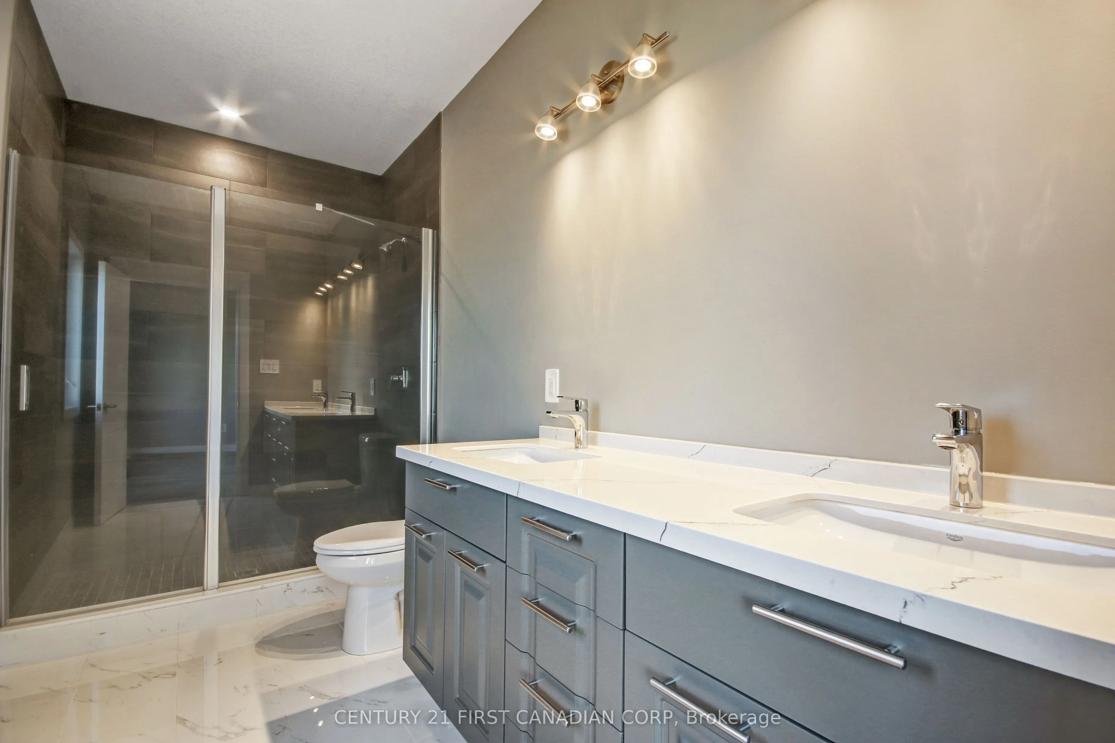 2920 Lemieux Walk