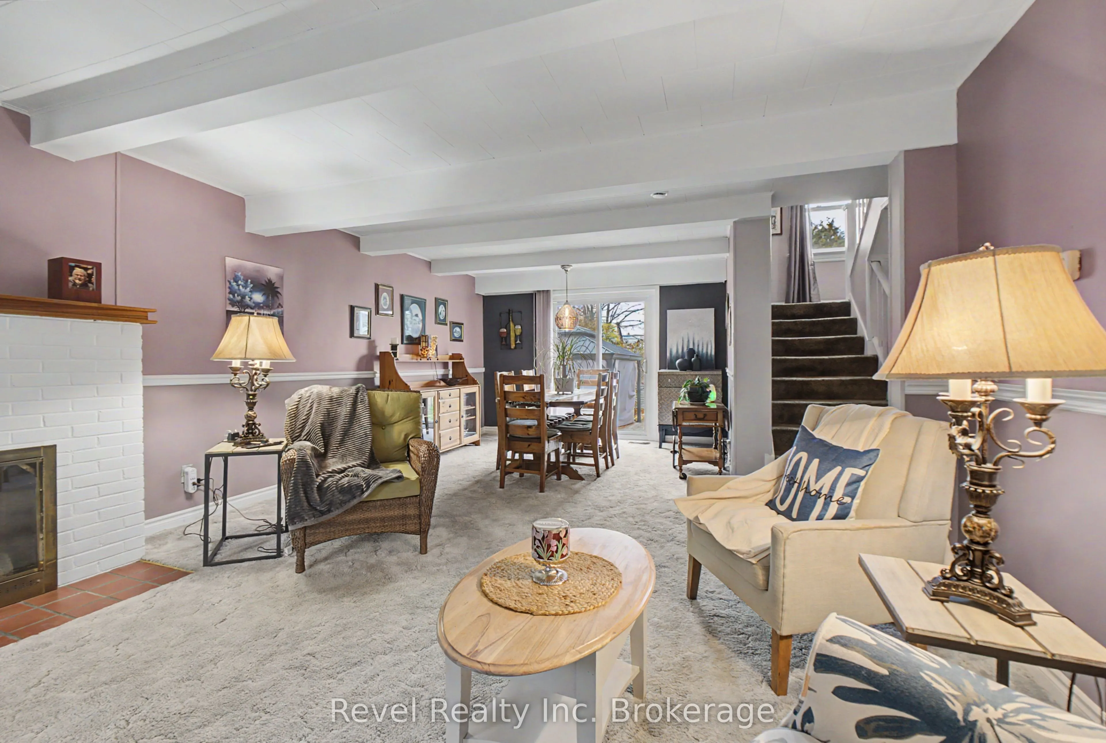 2043 Drew Street